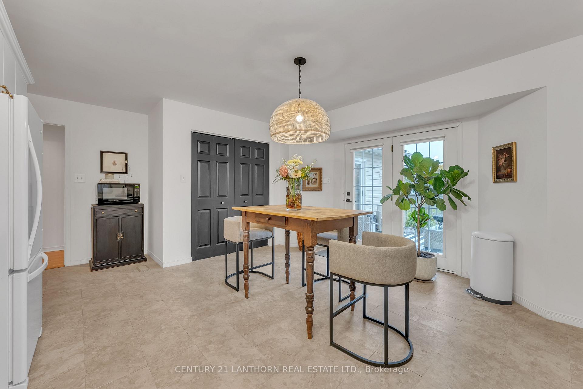 Photo 9 of 31 First Avenue, Prince Edward County, Wellington Ward — HOMEH