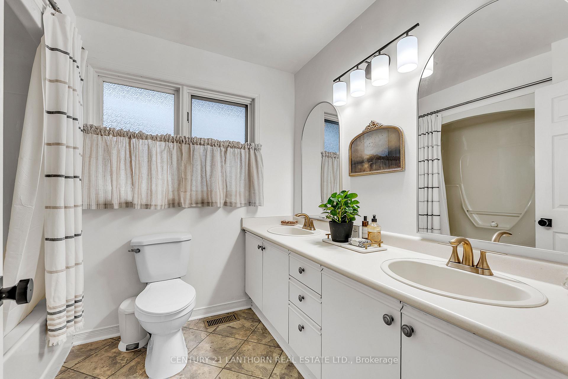 Photo 12 of 31 First Avenue, Prince Edward County, Wellington Ward — HOMEH