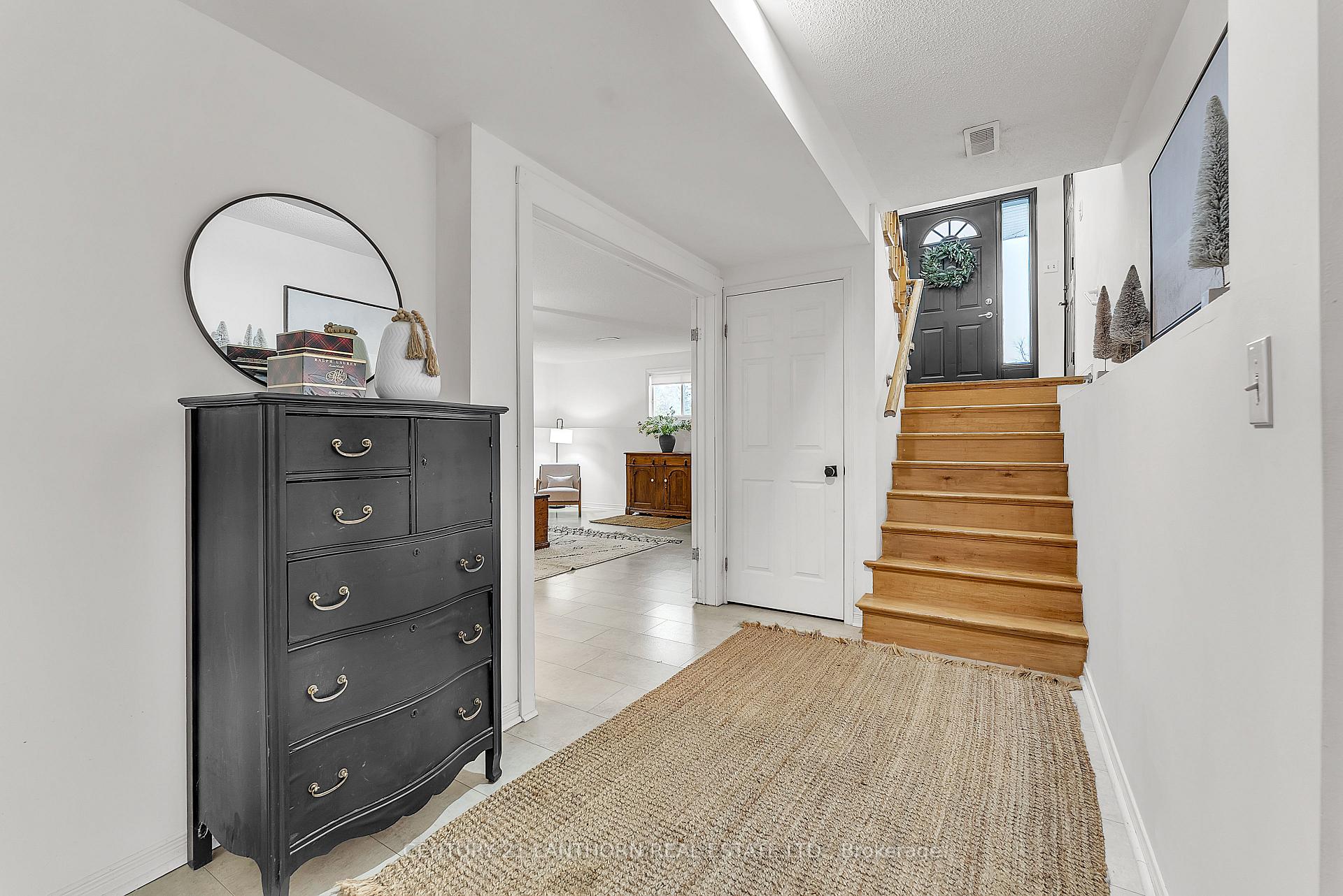 Photo 17 of 31 First Avenue, Prince Edward County, Wellington Ward — HOMEH