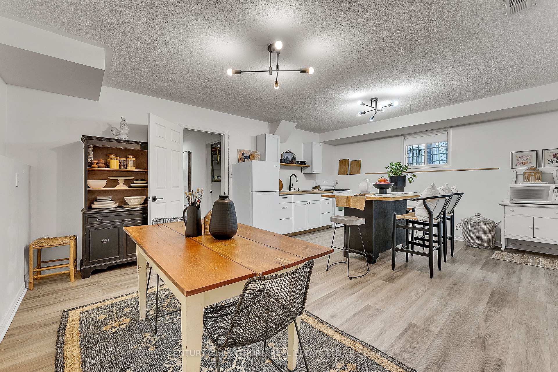 Photo 23 of 31 First Avenue, Prince Edward County, Wellington Ward — HOMEH