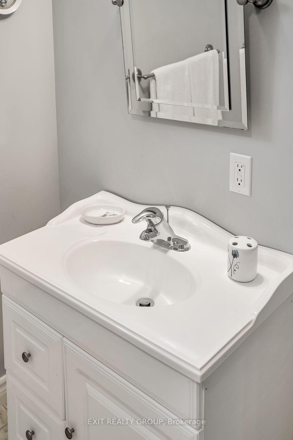 Photo 40 of 38 Aletha Drive, Prince Edward County, Wellington Ward — HOMEH