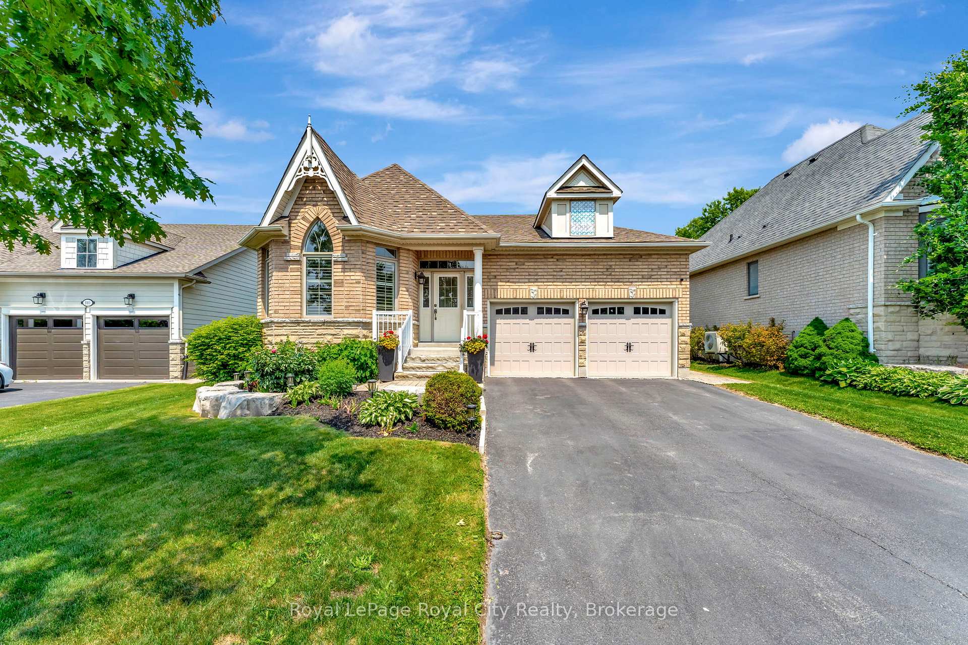 Photo 1 of 114 Aberfoyle Mill Crescent, Puslinch, Aberfoyle — HOMEH
