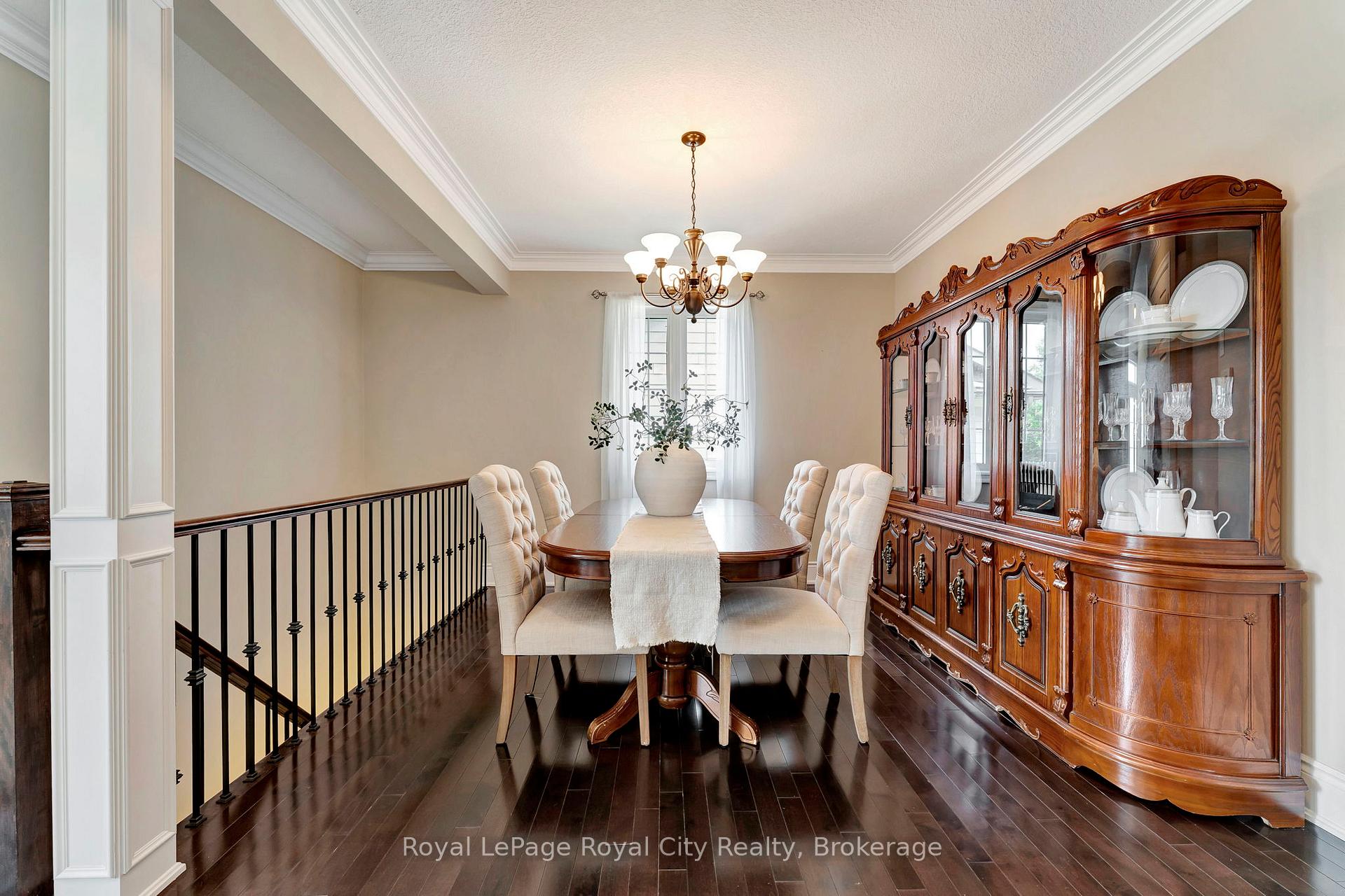 Photo 11 of 114 Aberfoyle Mill Crescent, Puslinch, Aberfoyle — HOMEH