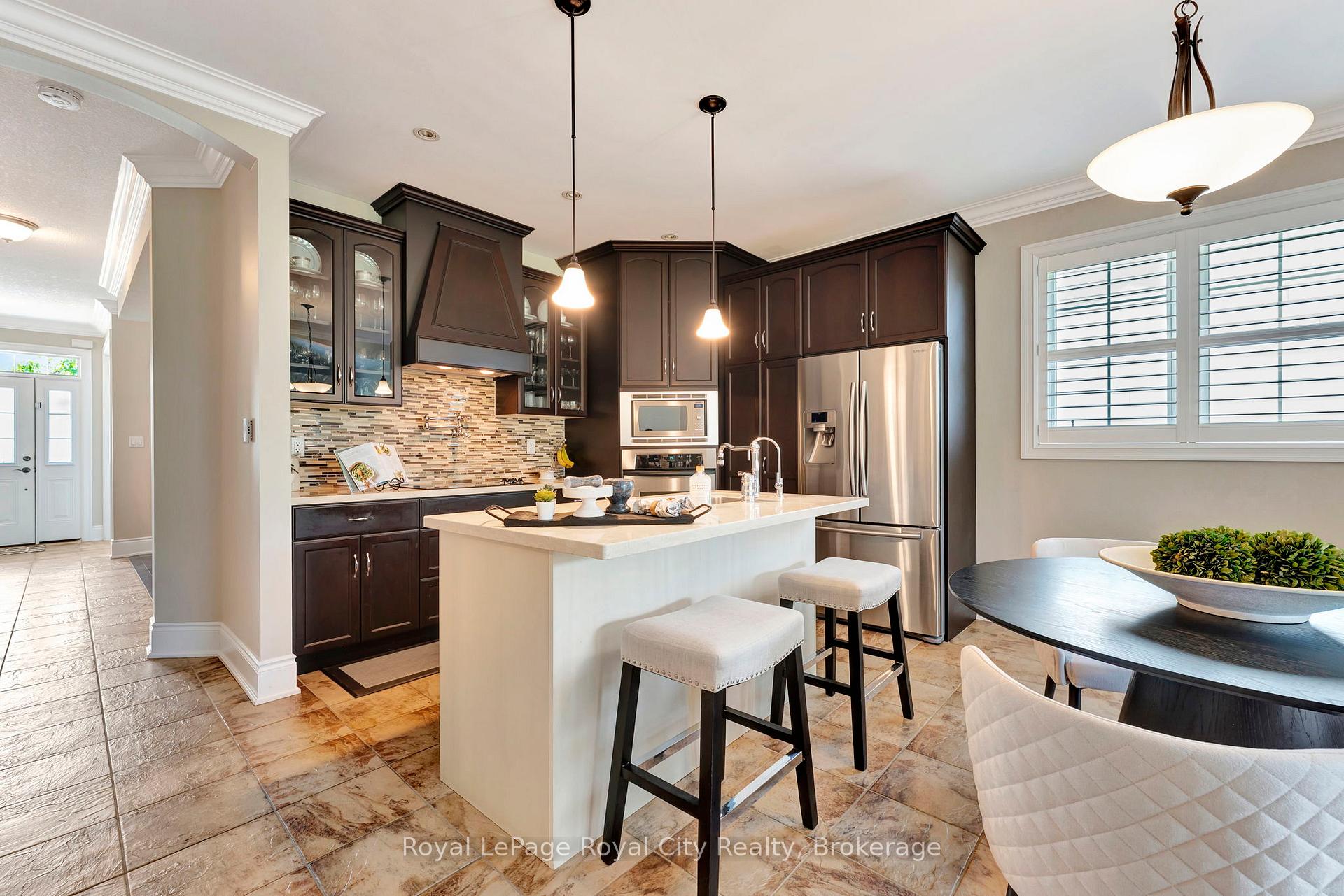 Photo 17 of 114 Aberfoyle Mill Crescent, Puslinch, Aberfoyle — HOMEH