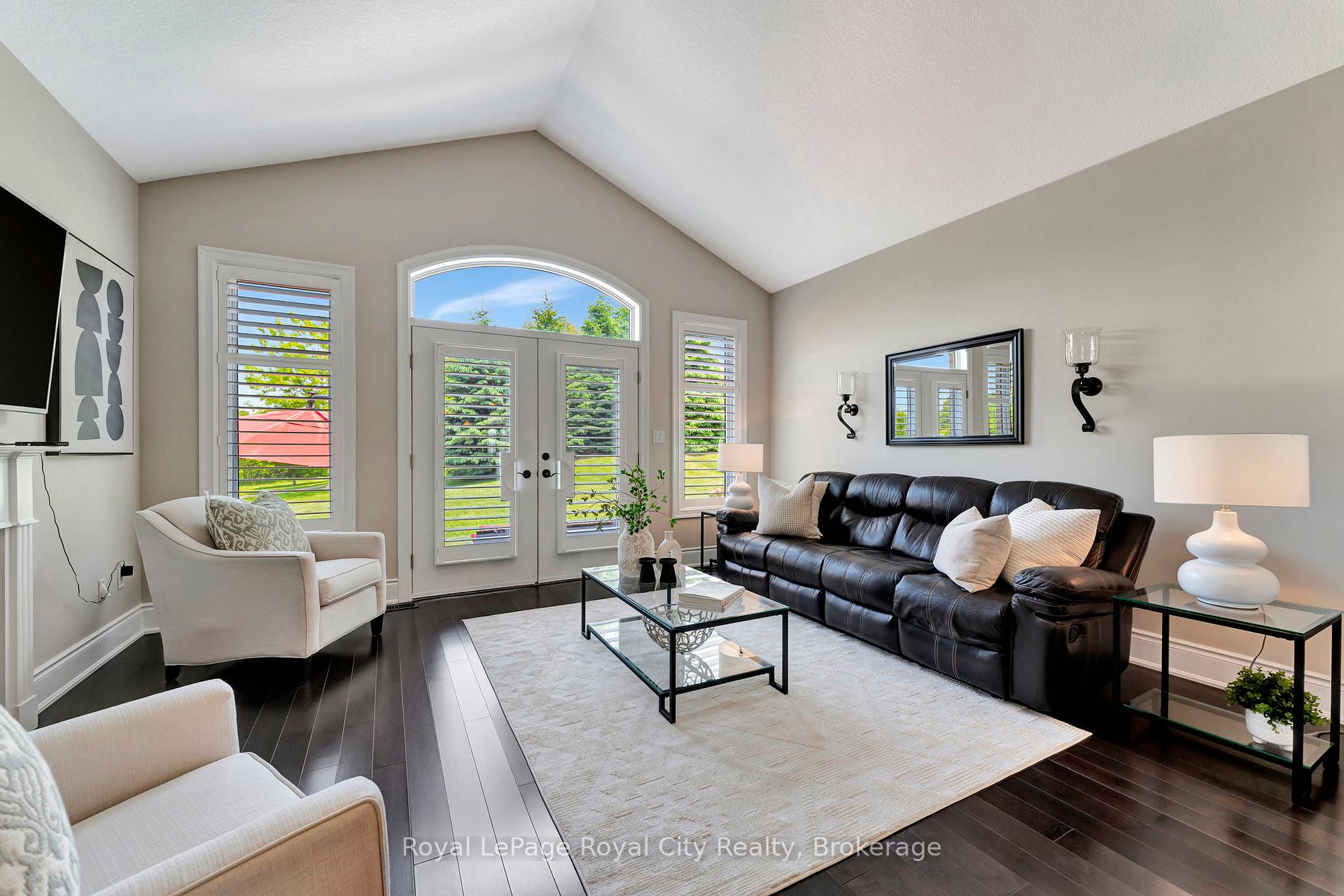 Photo 20 of 114 Aberfoyle Mill Crescent, Puslinch, Aberfoyle — HOMEH