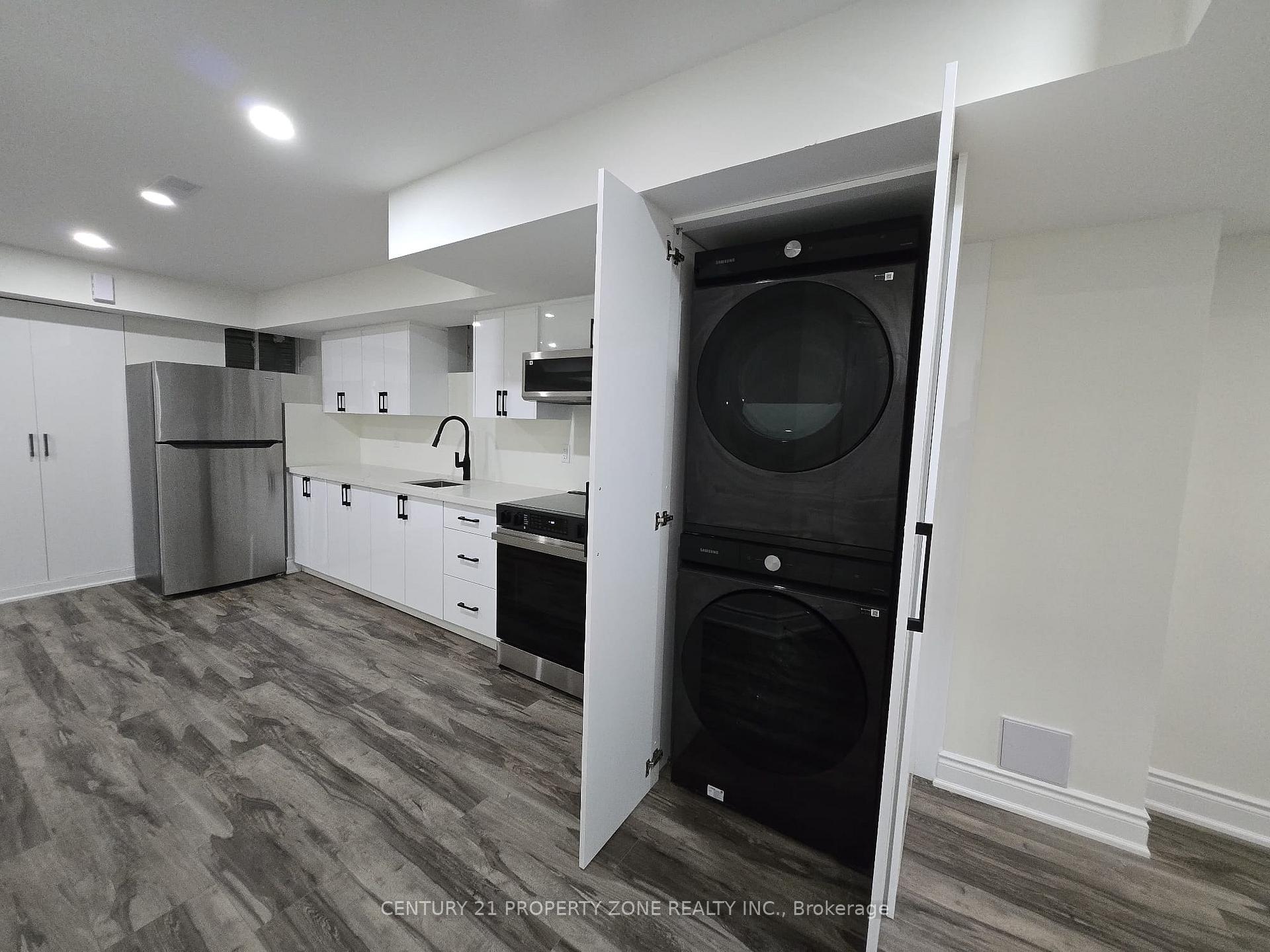 Photo 6 of 962 Penson Crescent, Milton, Coates — HOMEH