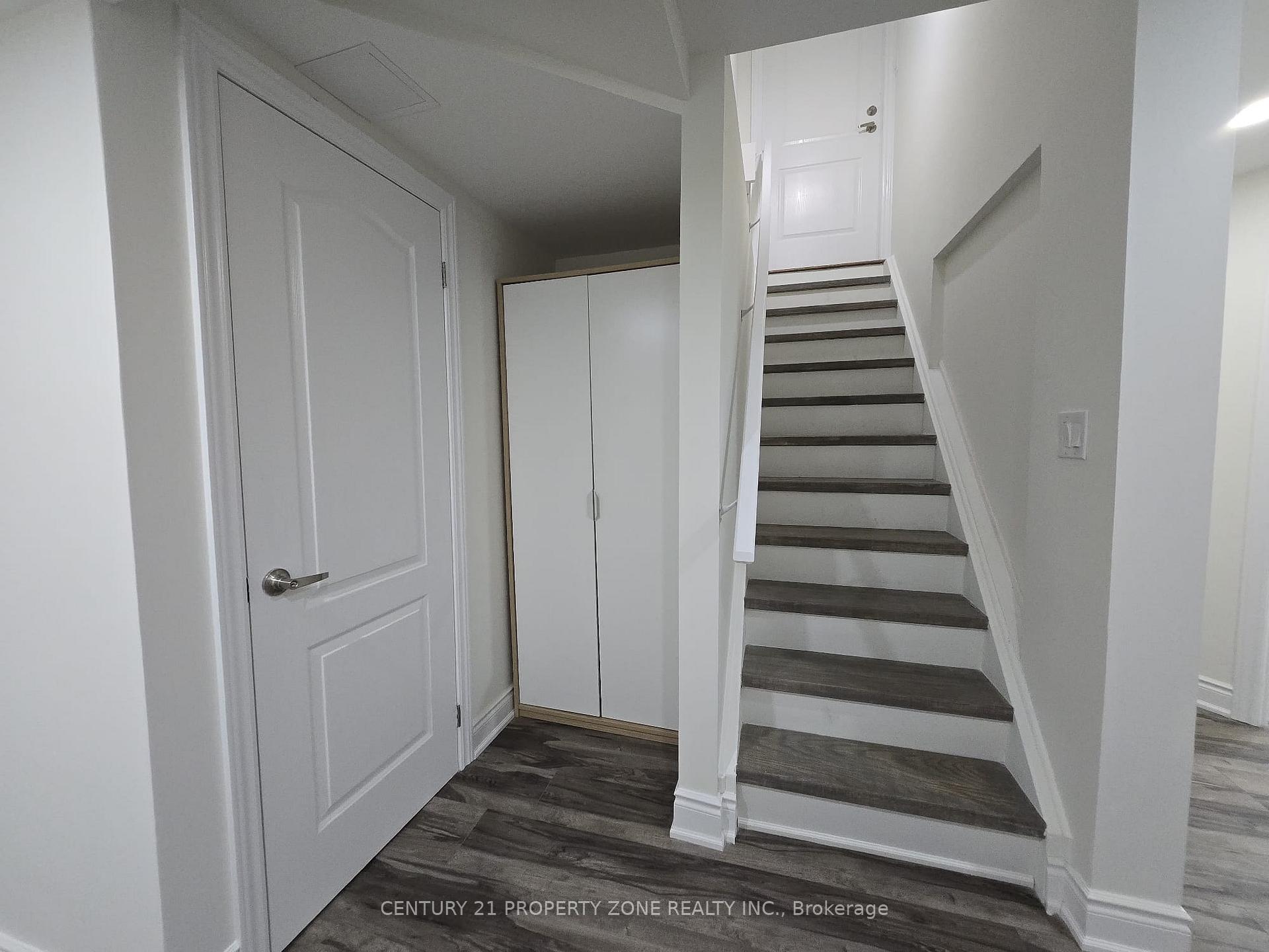 Photo 13 of 962 Penson Crescent, Milton, Coates — HOMEH
