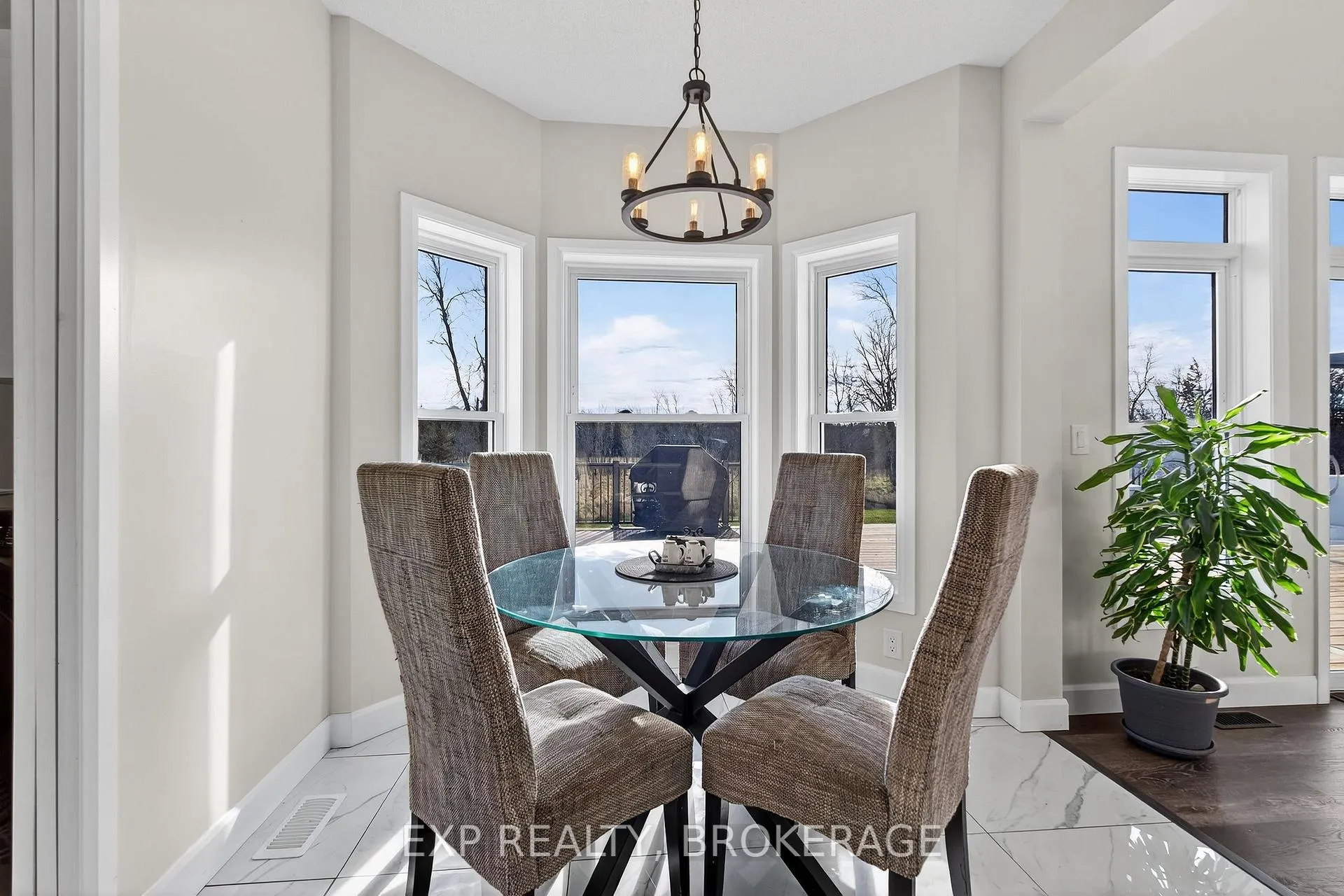 Photo 8 of 2516 County 15 Road, Prince Edward County, Sophiasburg Ward — HOMEH