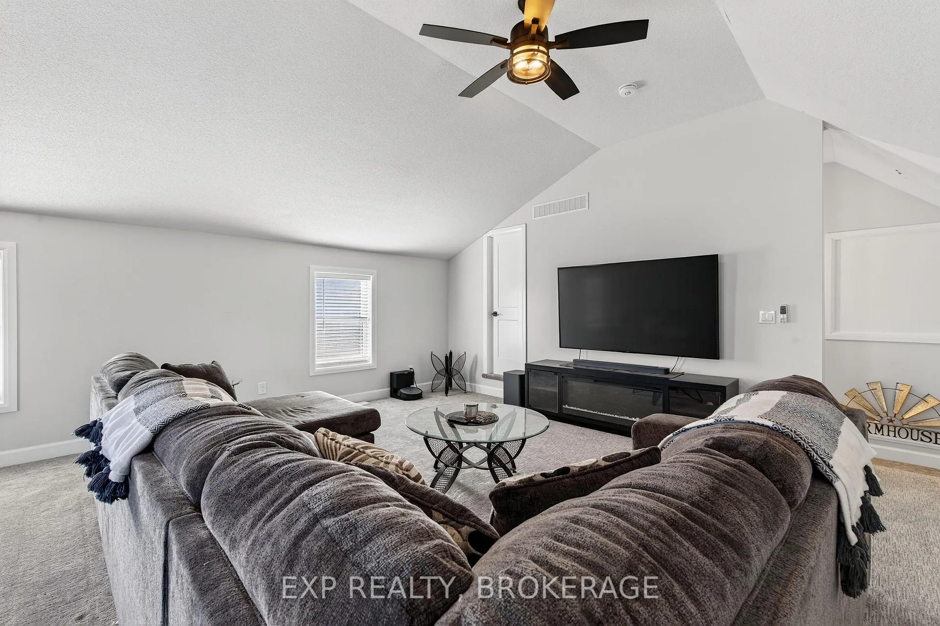 Photo 33 of 2516 County 15 Road, Prince Edward County, Sophiasburg Ward — HOMEH
