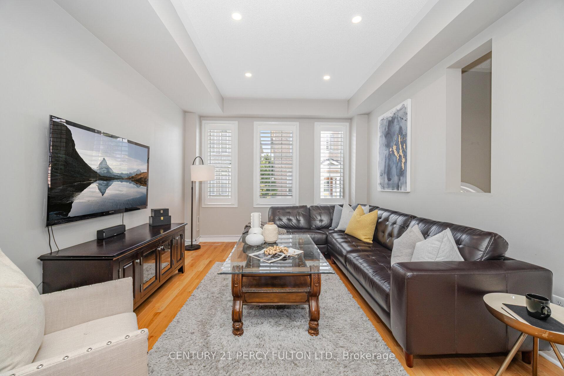 Photo 4 of Unit 28, 530 Kingston Road, Pickering, Woodlands — HOMEH