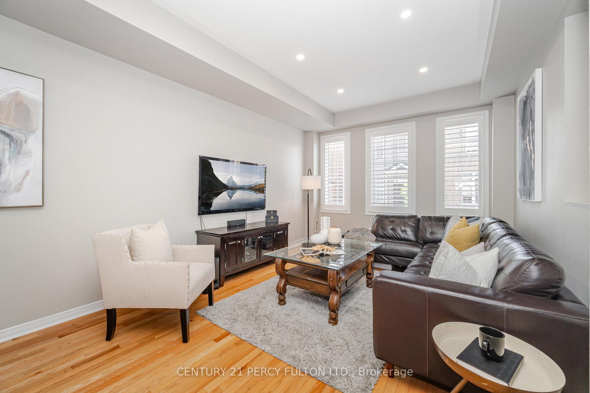 Photo 5 of Unit 28, 530 Kingston Road, Pickering, Woodlands — HOMEH