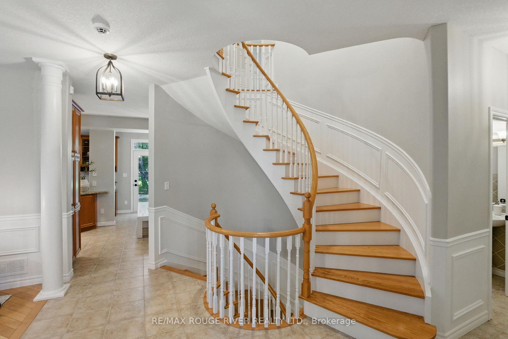 Photo 9 of 476 Britannia Avenue E, Oshawa, Kedron — HOMEH