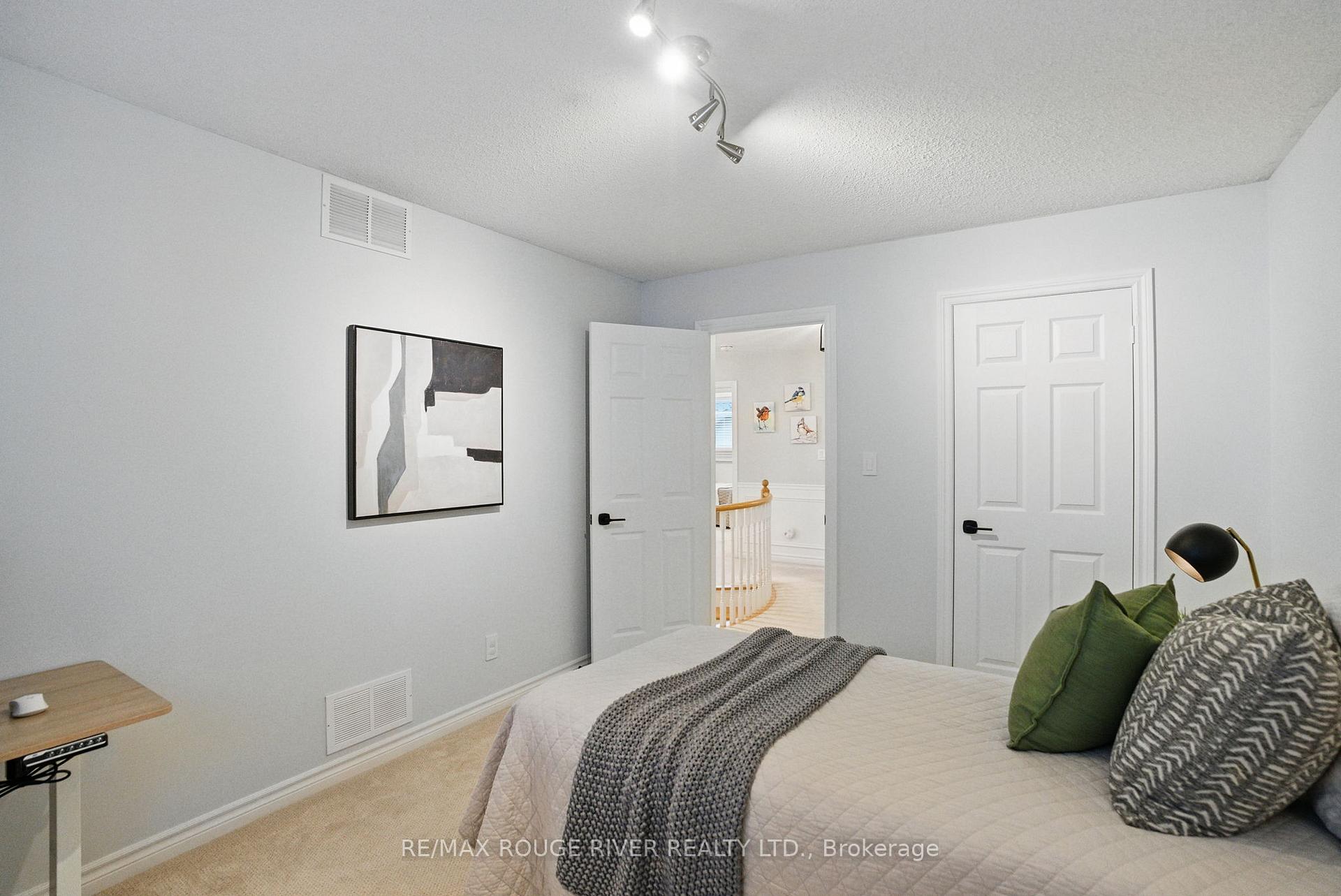 Photo 29 of 476 Britannia Avenue E, Oshawa, Kedron — HOMEH