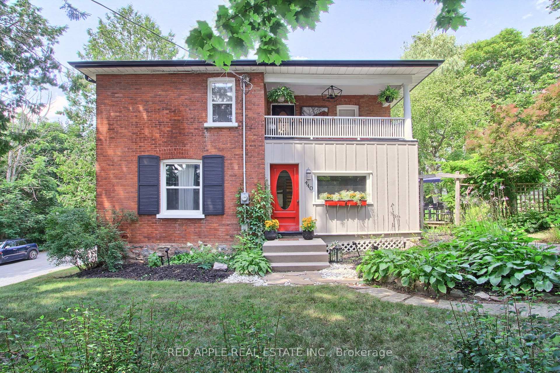 Front of 440 Whitevale Road