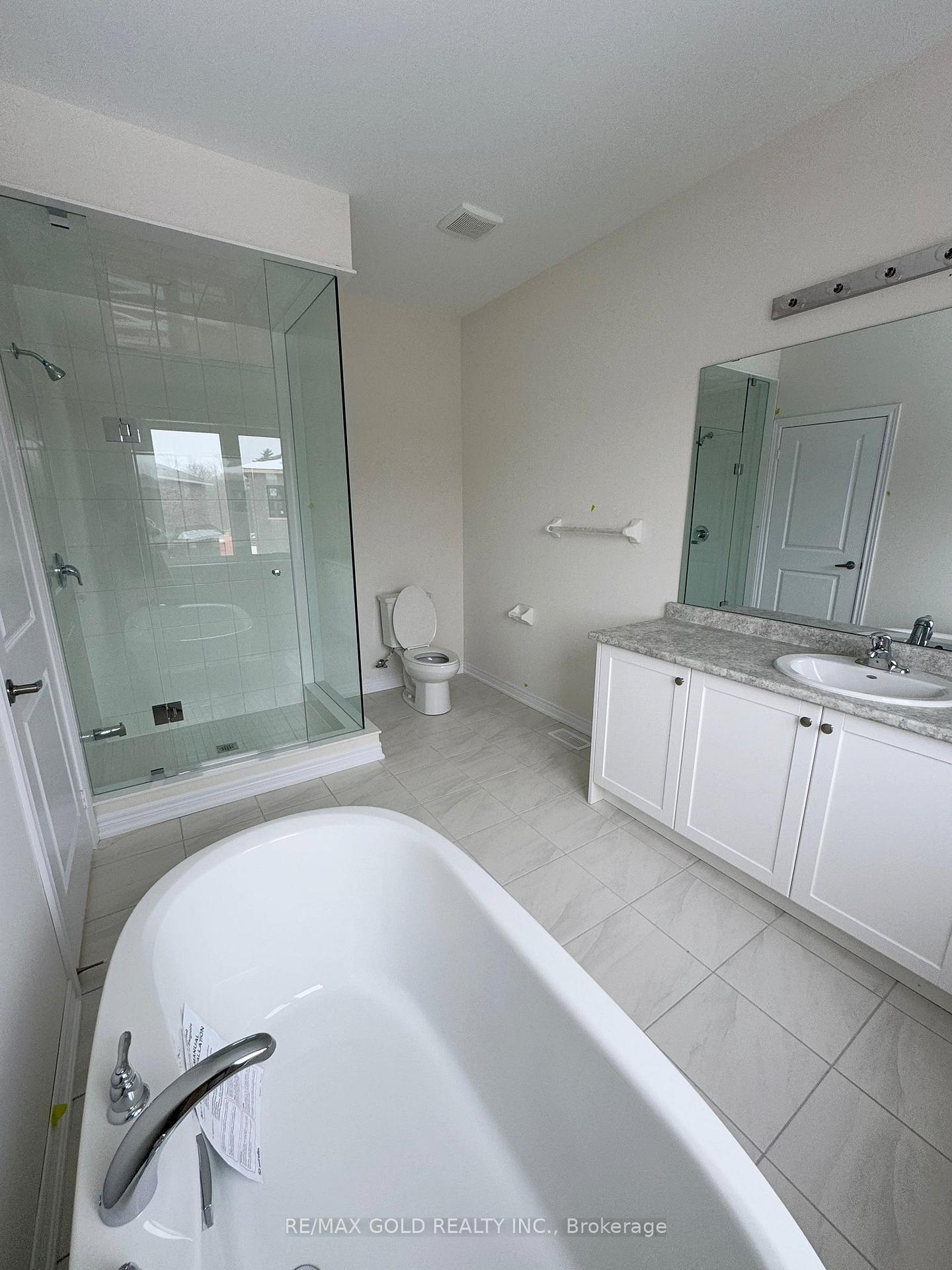 Photo 14 of 469 Kennedy Circle, Milton, Cobban — HOMEH