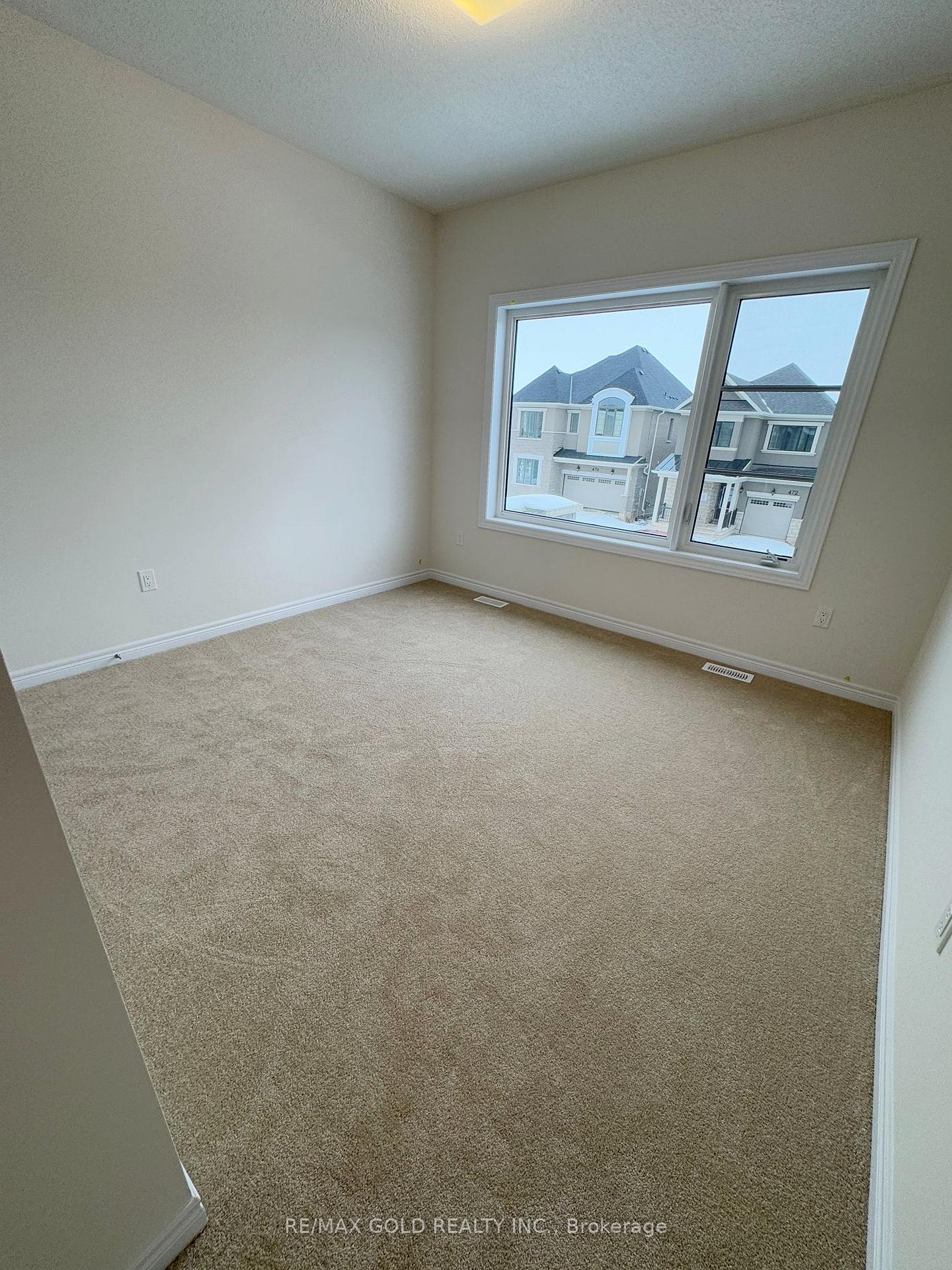 Photo 15 of 469 Kennedy Circle, Milton, Cobban — HOMEH