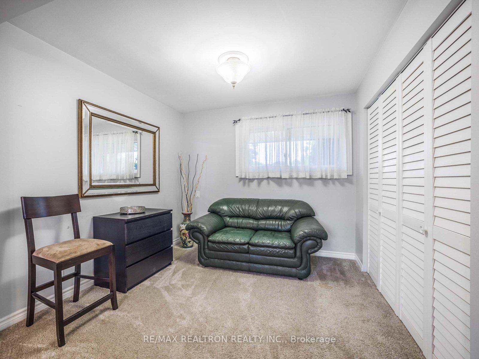 Photo 14 of 914 Willowdale Avenue, Oshawa, Donevan — HOMEH