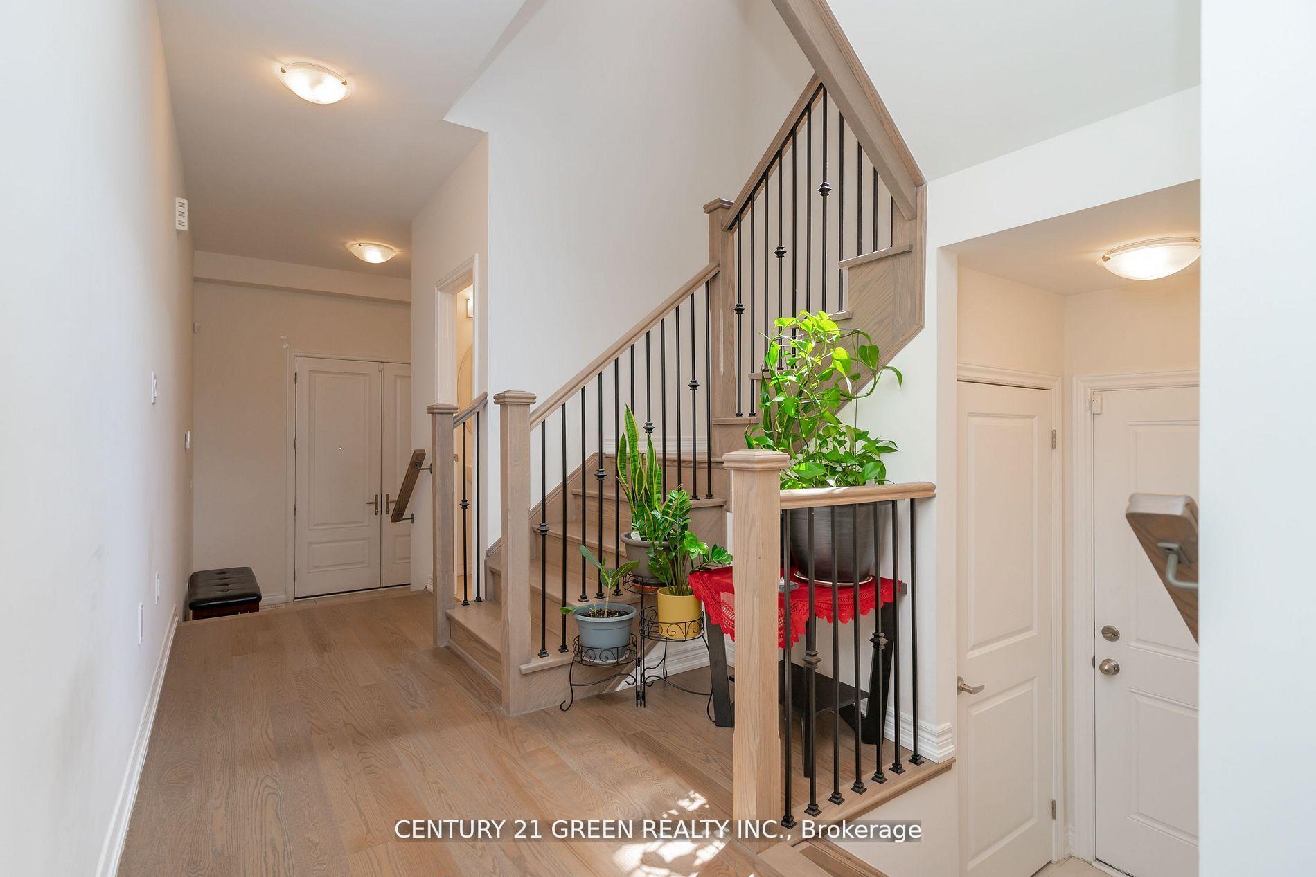 Photo 8 of 1090 Pisces Trail, Pickering, Rural Pickering — HOMEH