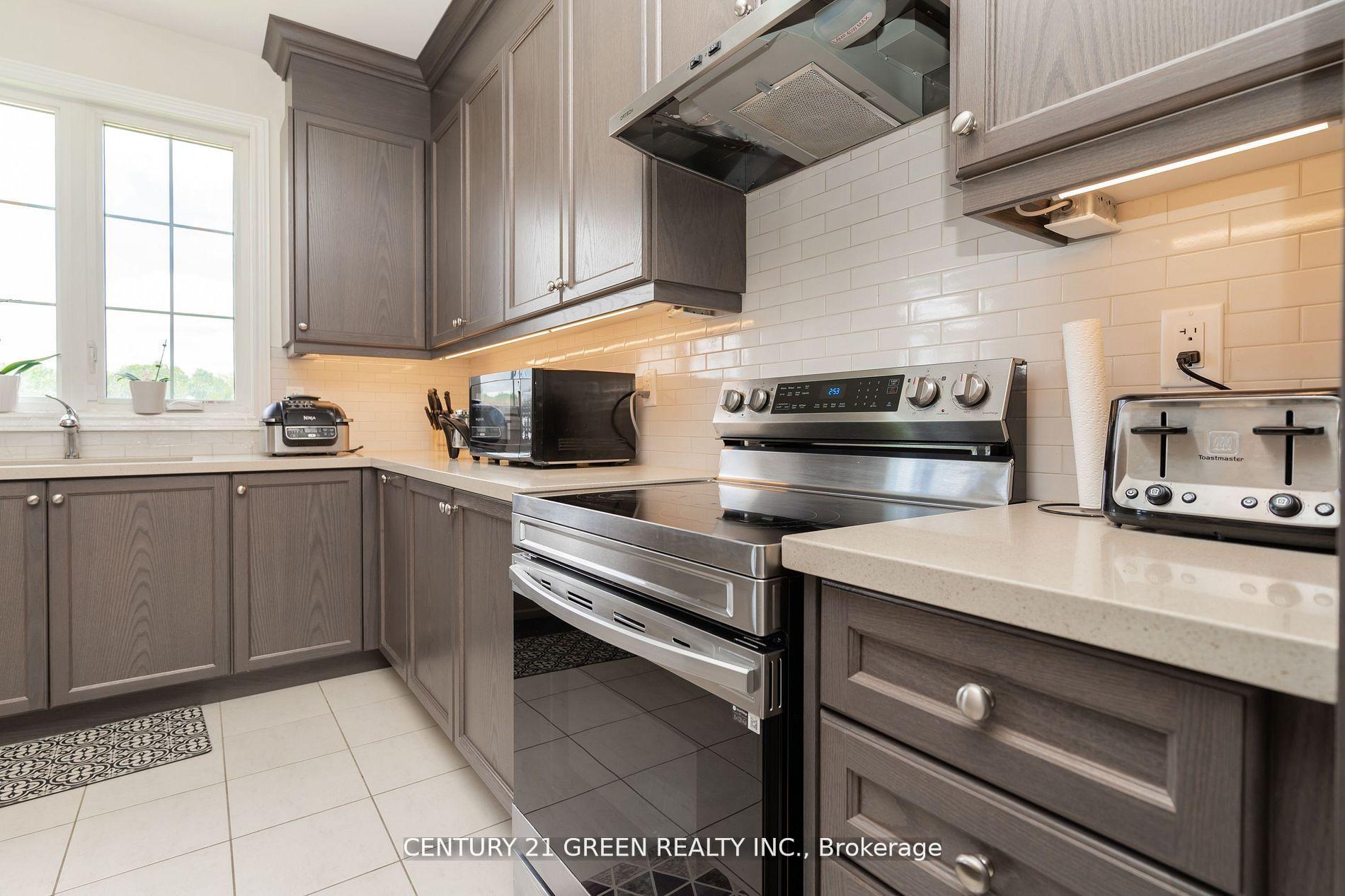 Photo 16 of 1090 Pisces Trail, Pickering, Rural Pickering — HOMEH