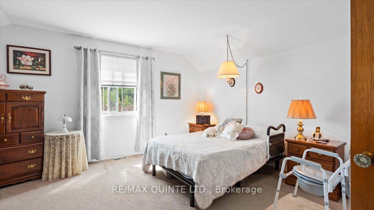Photo 11 of 2338 County Road 8, Prince Edward County, North Marysburg Ward — HOMEH