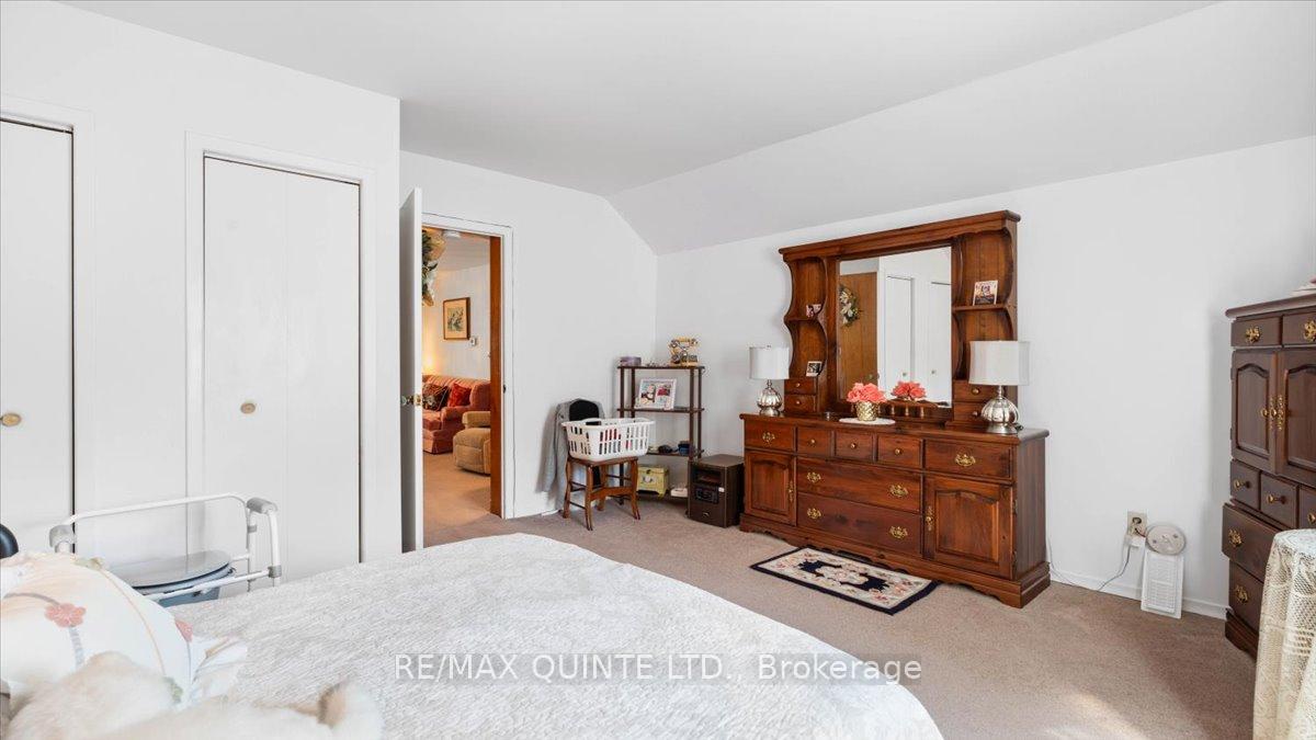 Photo 12 of 2338 County Road 8, Prince Edward County, North Marysburg Ward — HOMEH