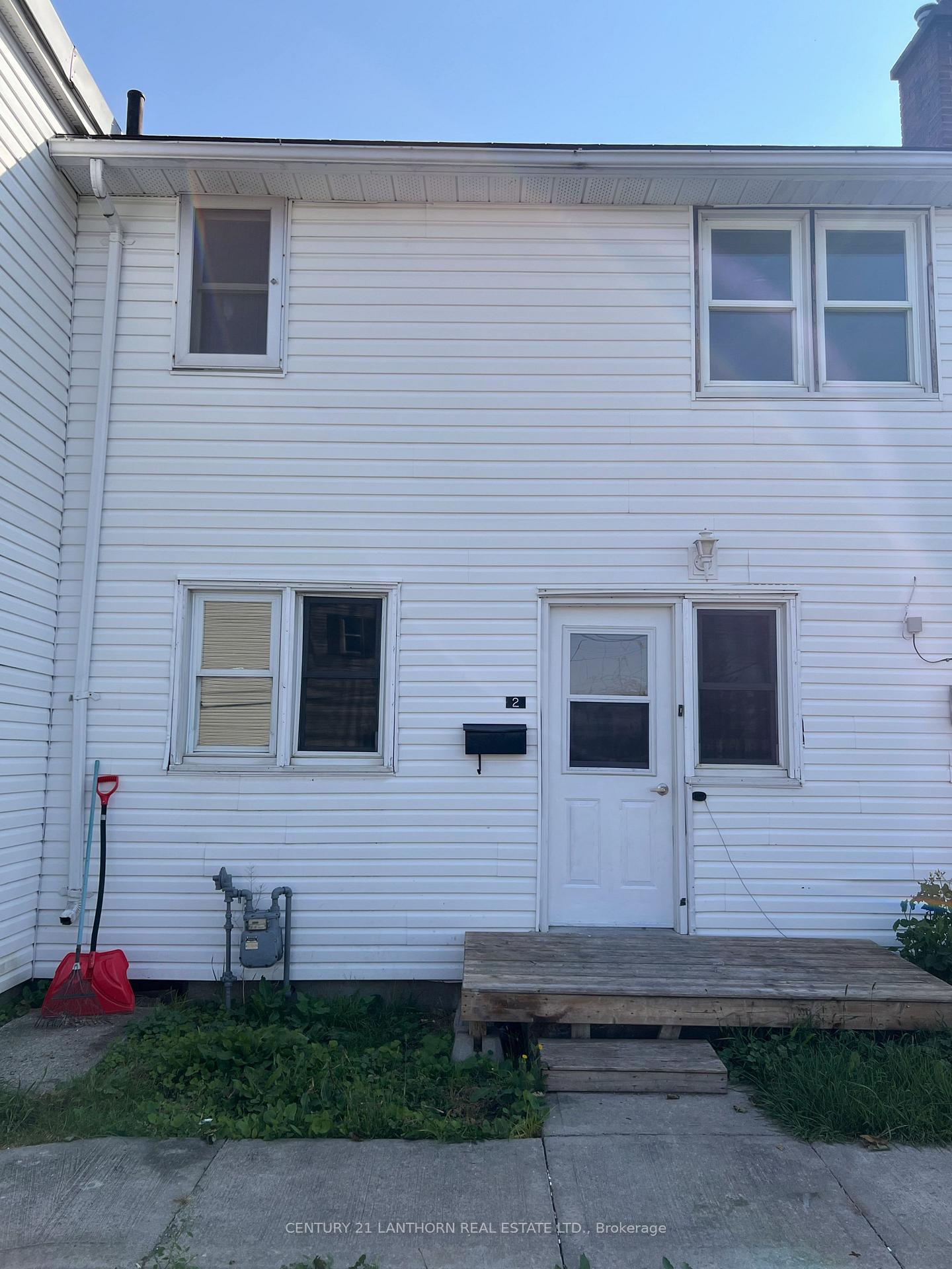 Front of 2 Caen Court