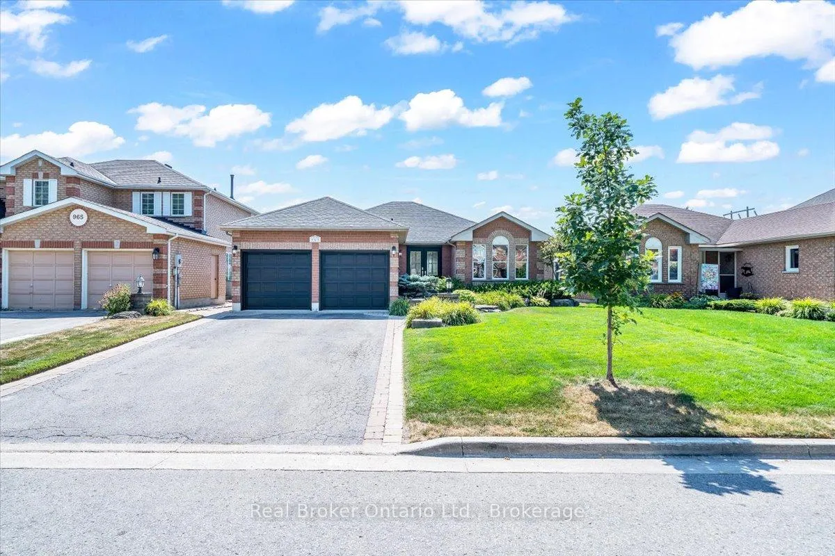 Front of 961 Ridge Valley Drive