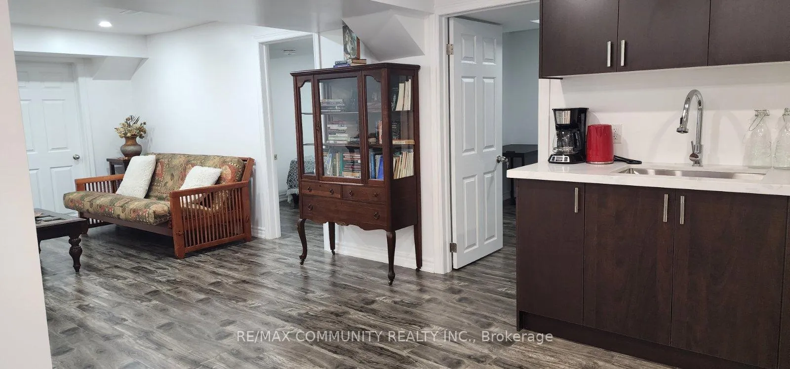 Photo 4 of 236 Mossbrook Square, Pickering, Highbush — HOMEH