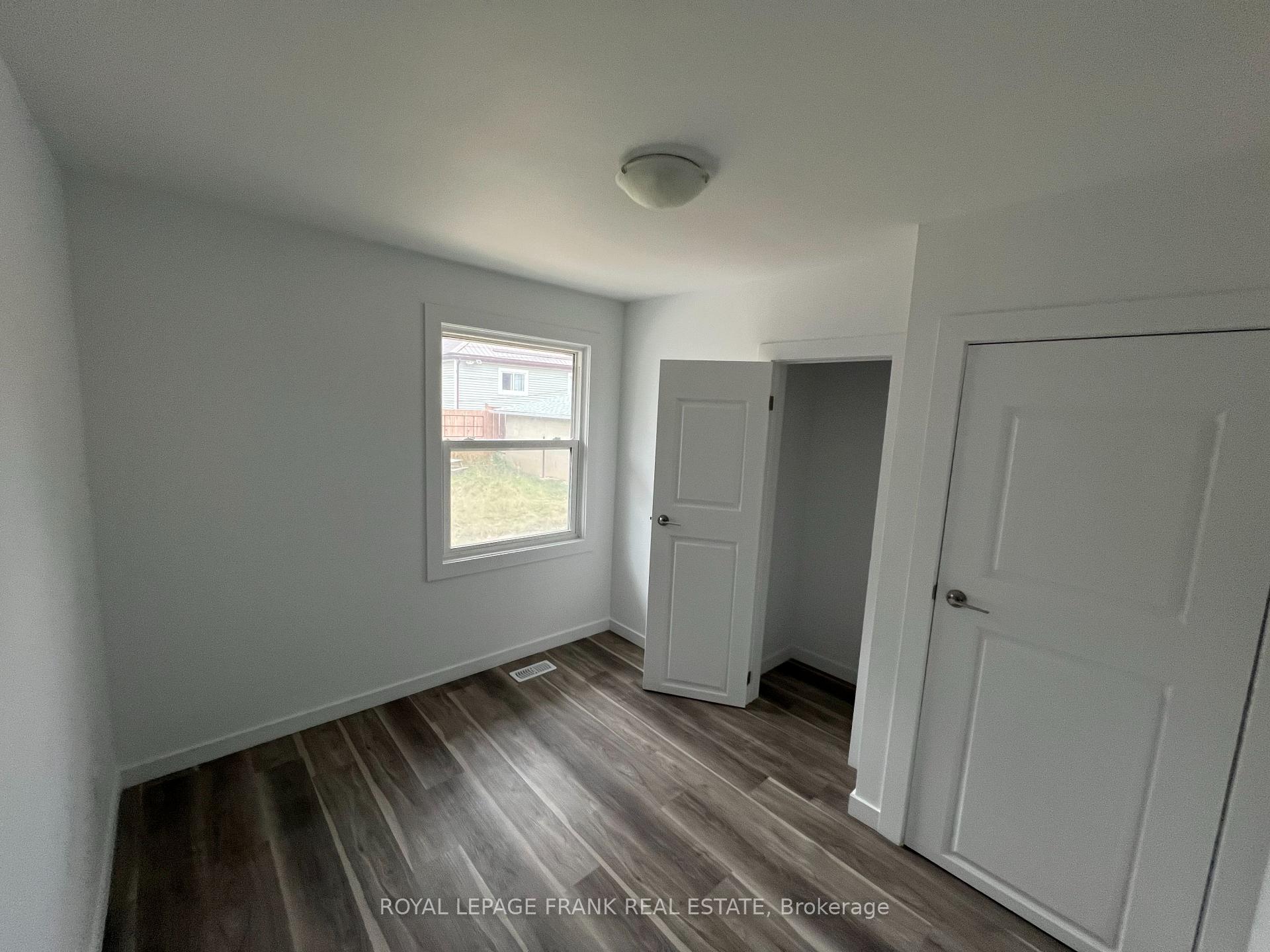 Photo 5 of Unit Upper, 526 Eulalie Avenue, Oshawa, Central — HOMEH