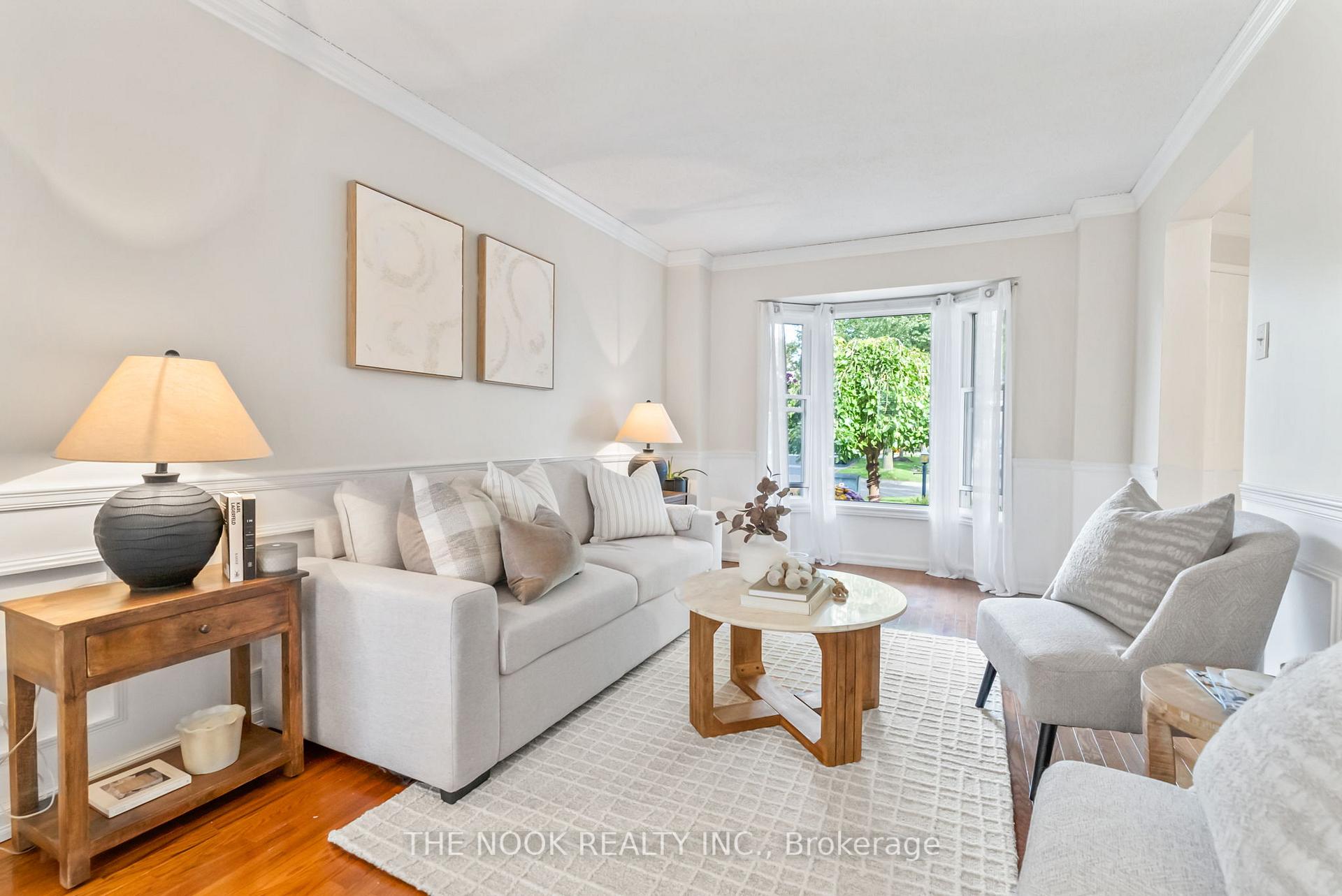 Photo 5 of 1090 Benton Crescent, Pickering, Liverpool — HOMEH