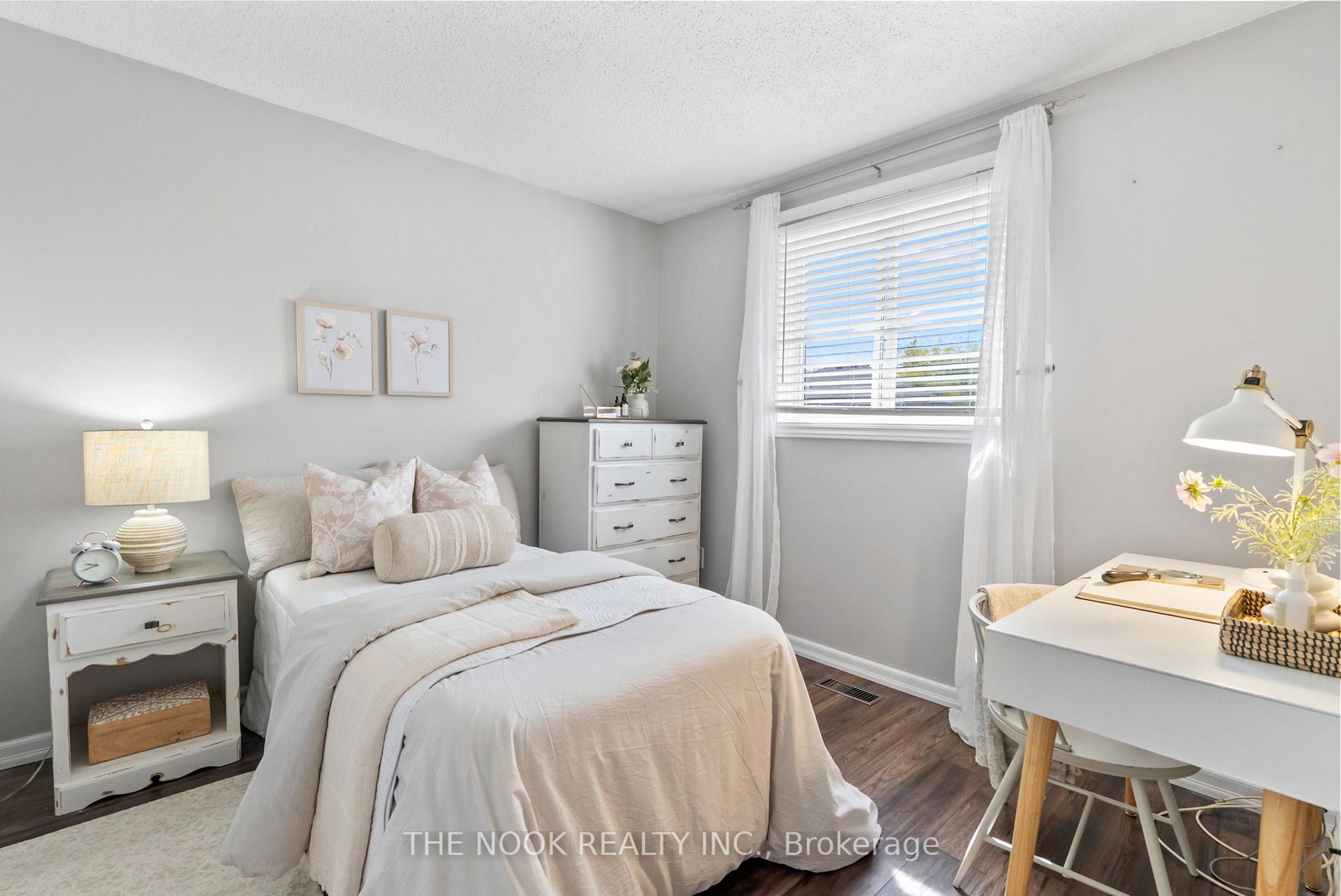Photo 26 of 1090 Benton Crescent, Pickering, Liverpool — HOMEH