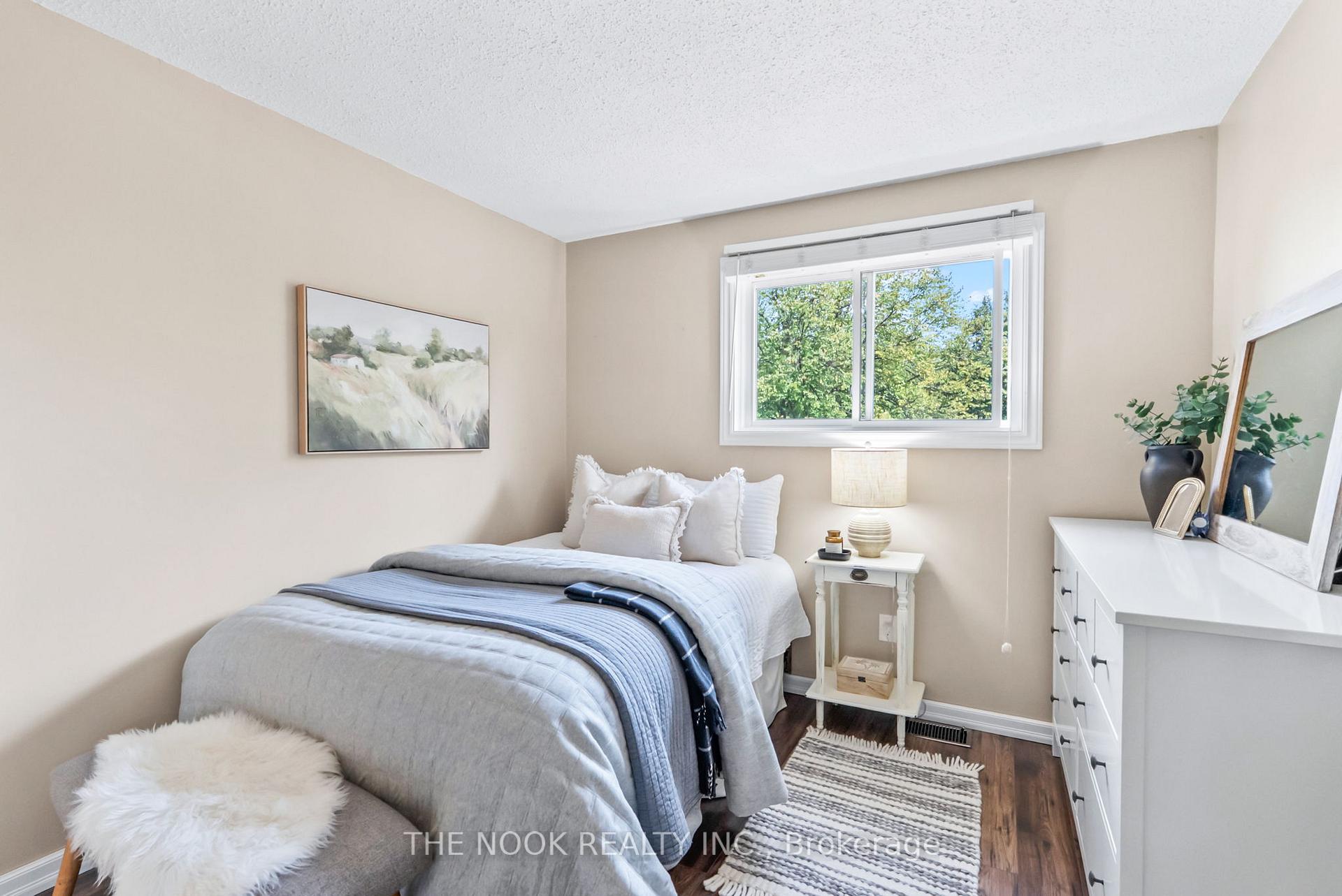 Photo 29 of 1090 Benton Crescent, Pickering, Liverpool — HOMEH