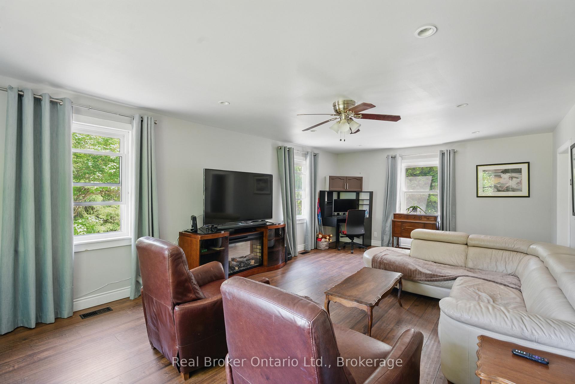 Photo 13 of 7007 Wellington Rd 34, Puslinch, Crieff/Aikensville/Killean — HOMEH