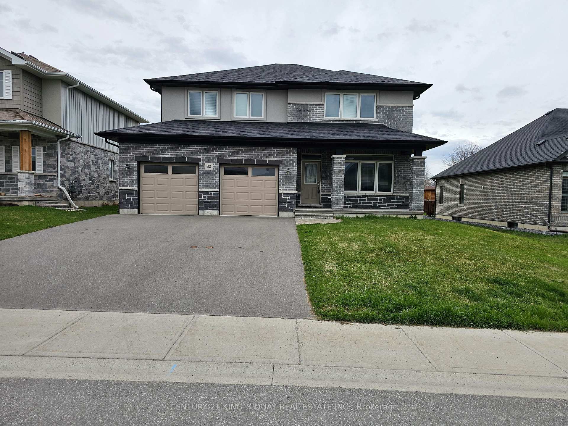 Front of Unit Main, 32 Stonecrest Boulevard