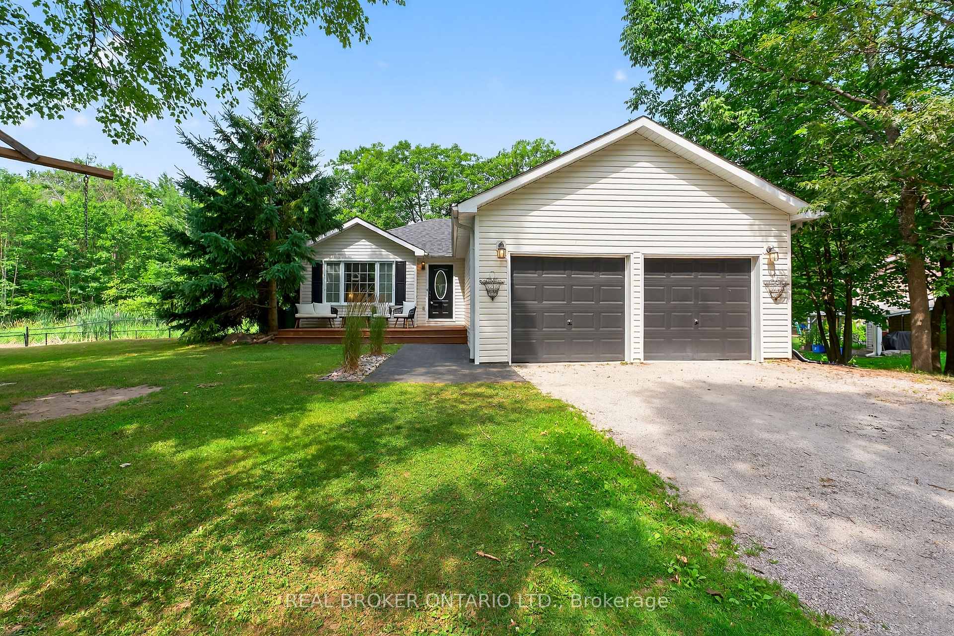 Photo 1 of 7935 Park Lane Crescent, Ramara, Rural Ramara — HOMEH
