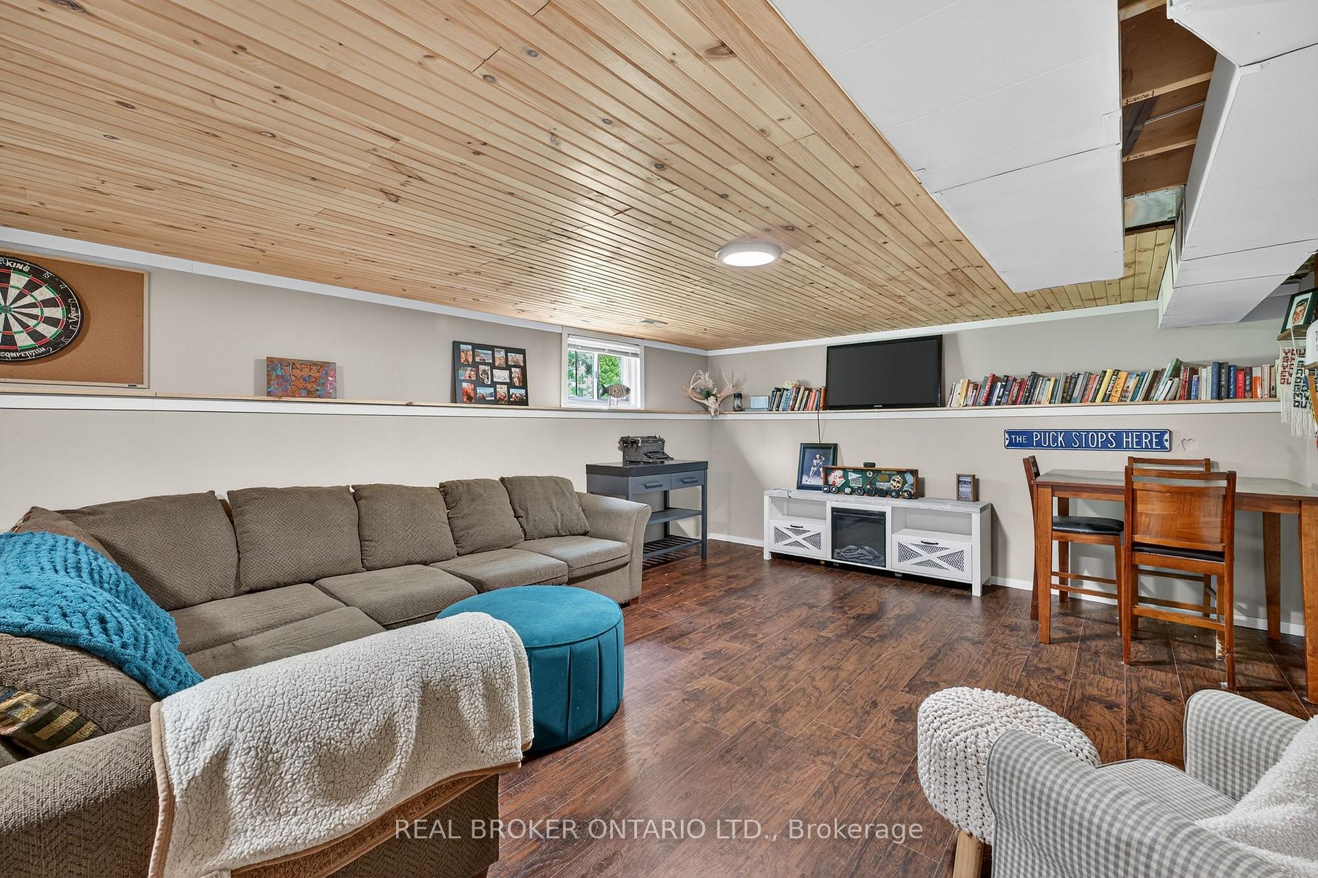 Photo 19 of 7935 Park Lane Crescent, Ramara, Rural Ramara — HOMEH