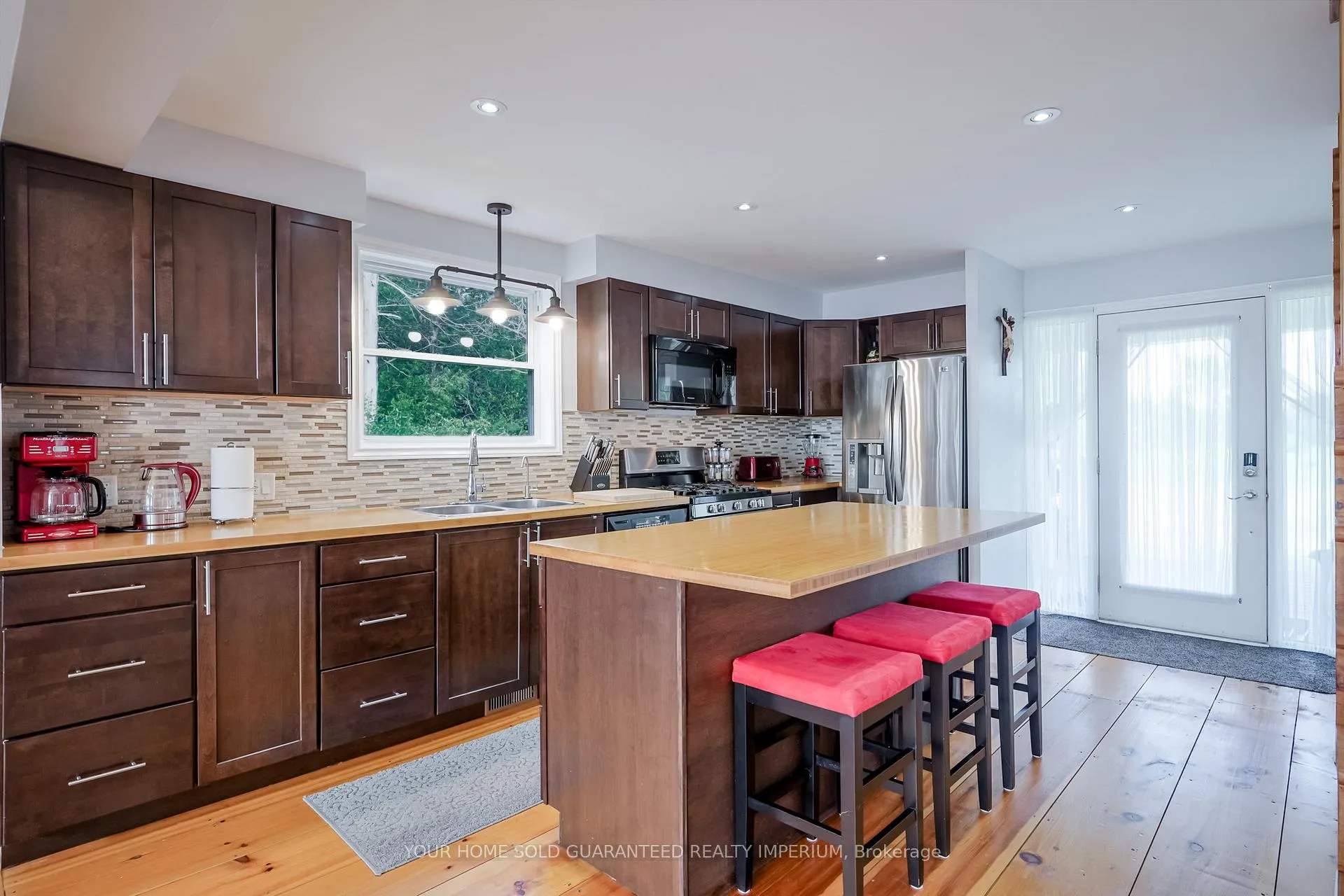 Photo 8 of 2491 County Road 15, Prince Edward County, Sophiasburg Ward — HOMEH