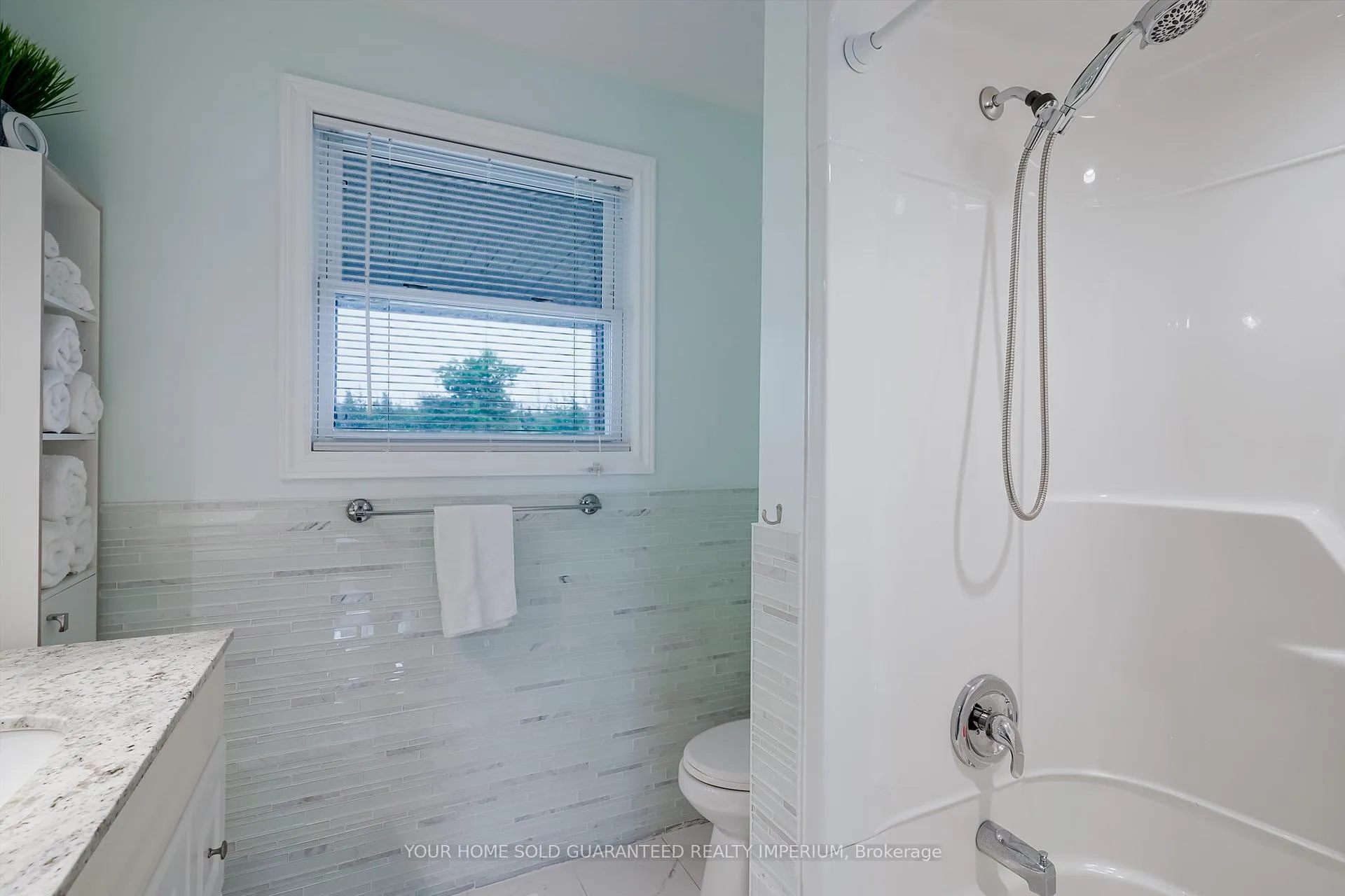 Photo 20 of 2491 County Road 15, Prince Edward County, Sophiasburg Ward — HOMEH