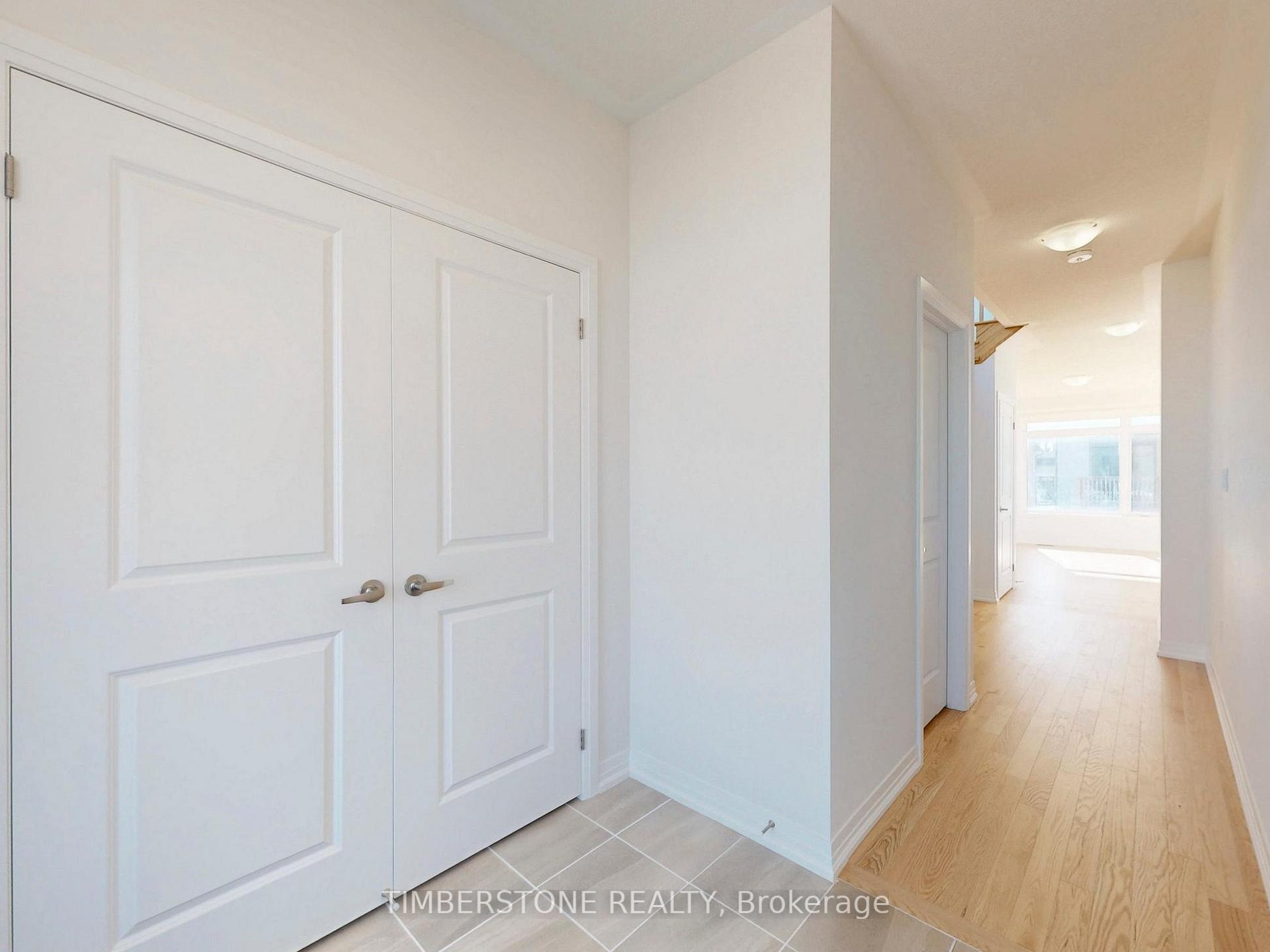 Photo 4 of 1014 Valhalla Terrace, Pickering, Rural Pickering — HOMEH