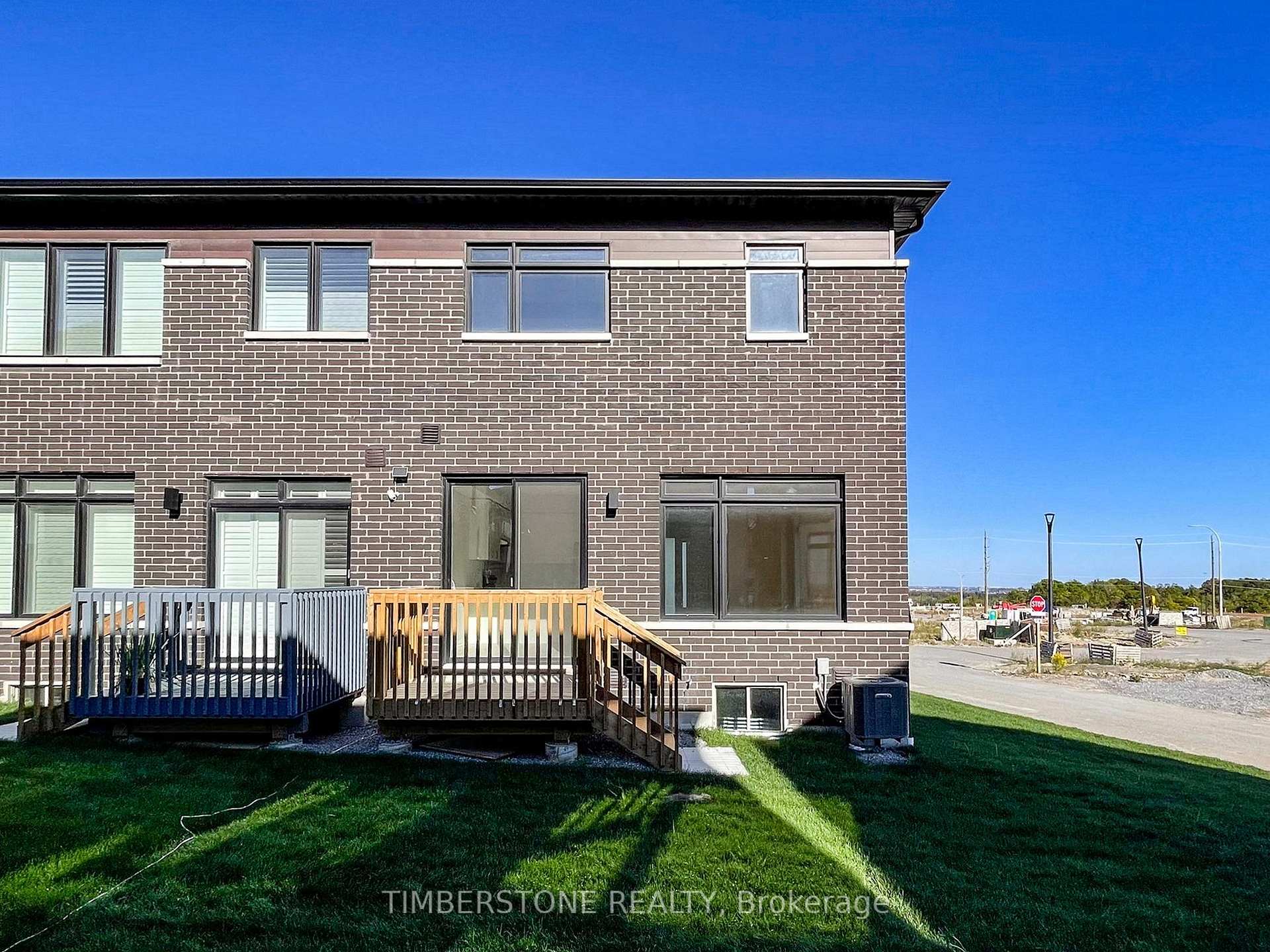 Photo 35 of 1014 Valhalla Terrace, Pickering, Rural Pickering — HOMEH