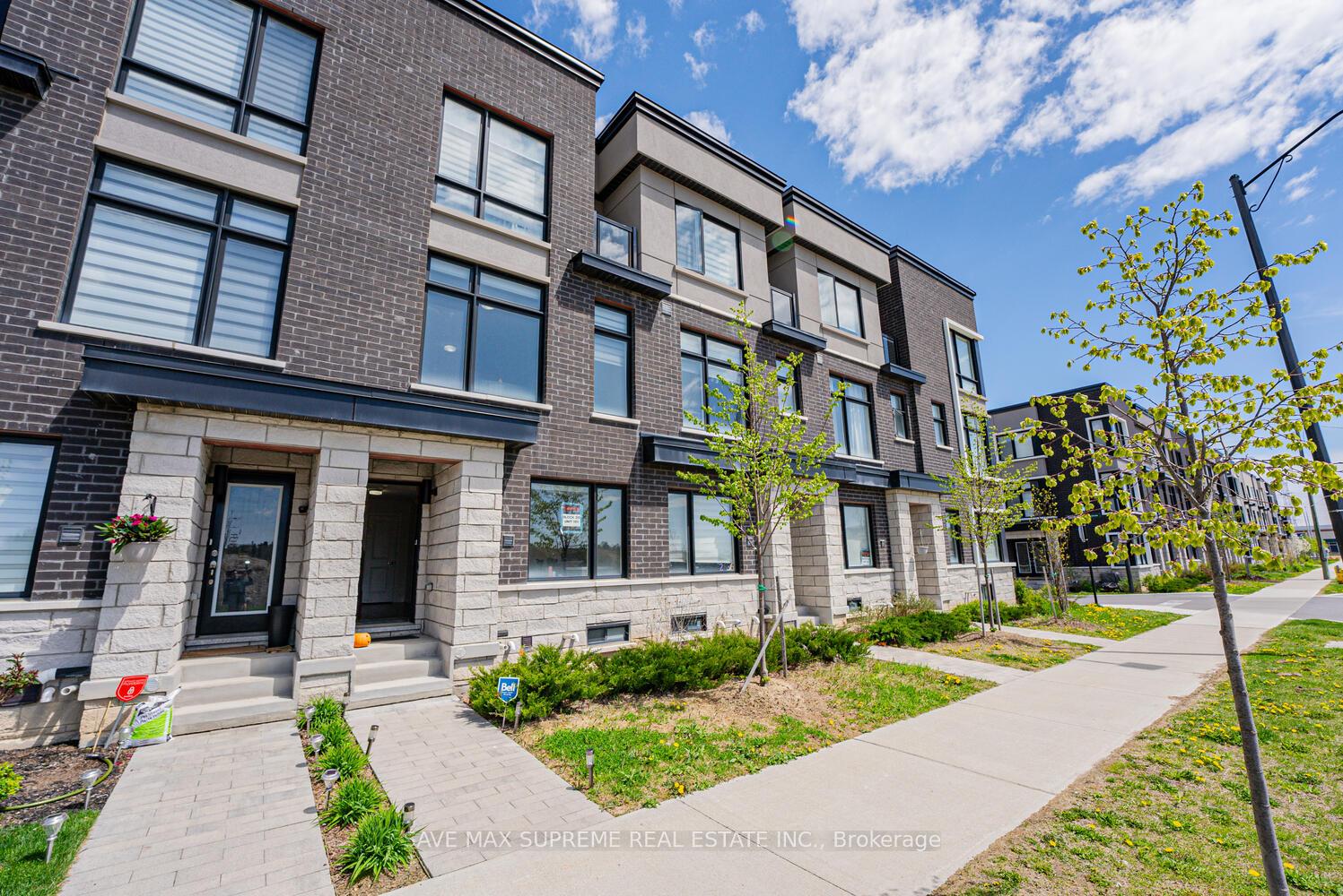 Photo 1 of 2638 Castlegate Crossing, Pickering, Duffin Heights — HOMEH