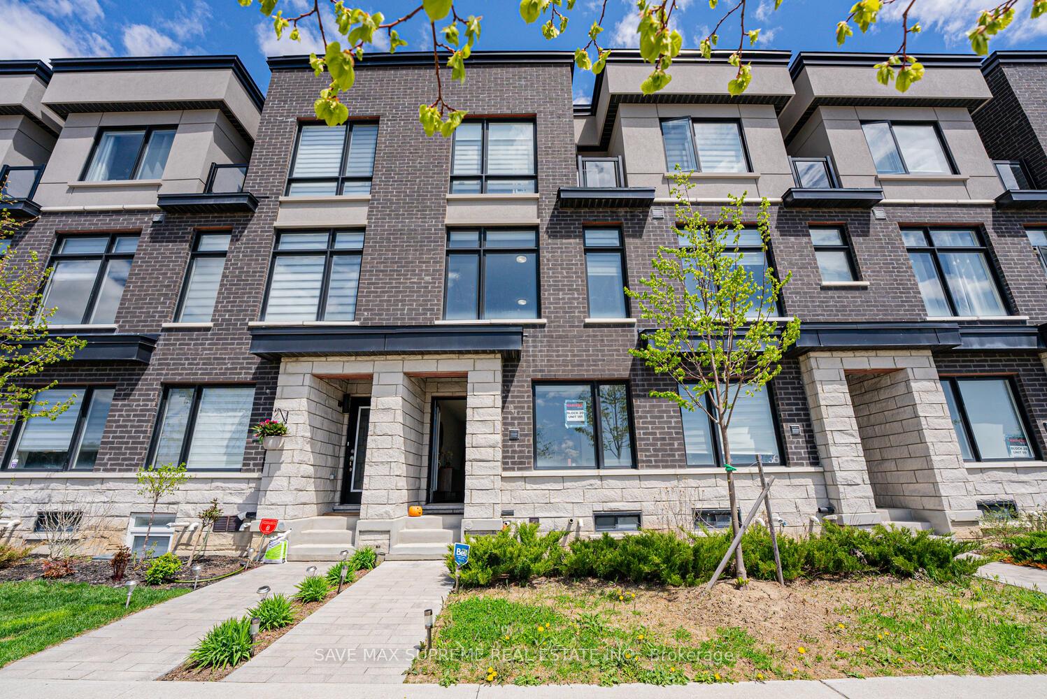 Photo 2 of 2638 Castlegate Crossing, Pickering, Duffin Heights — HOMEH