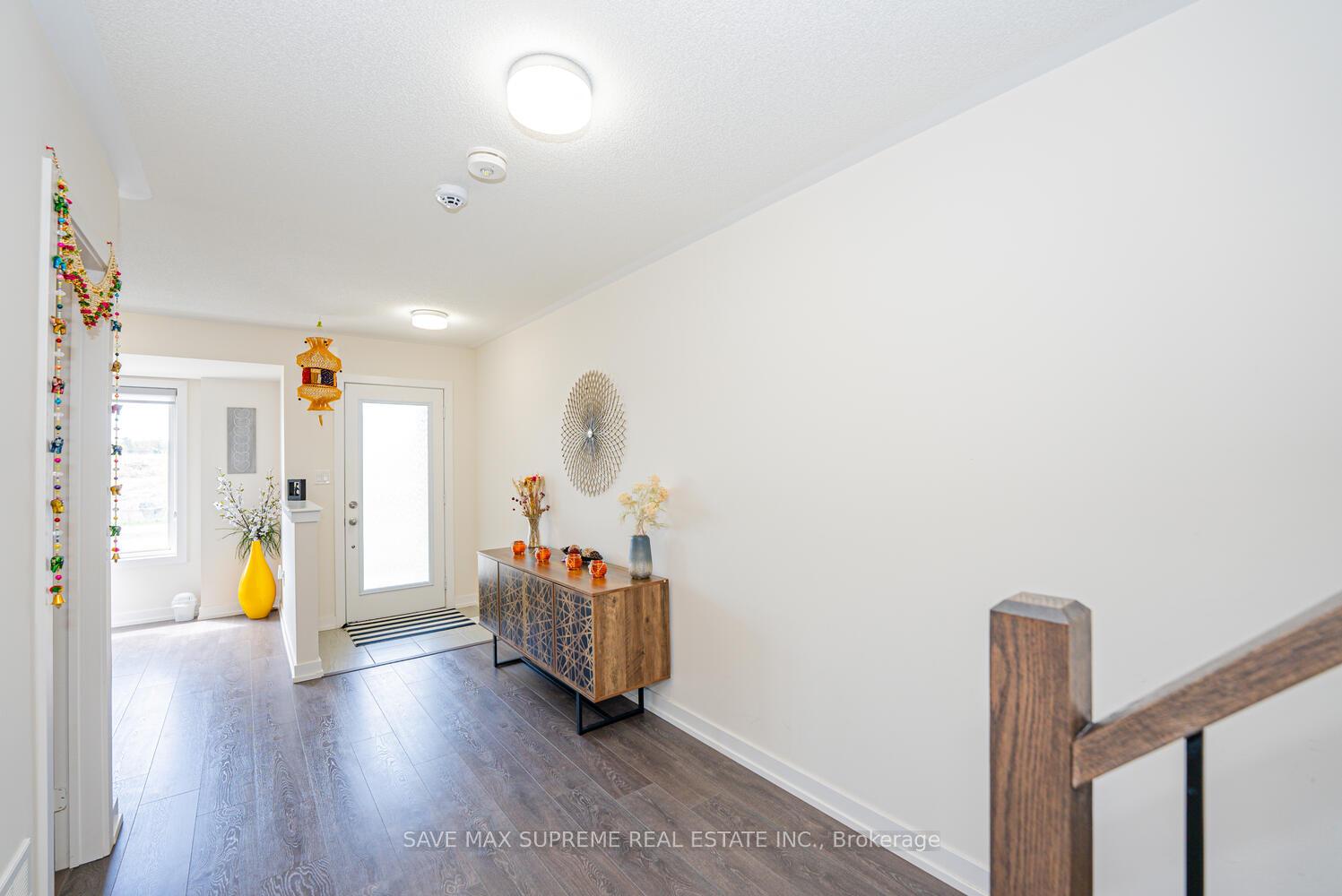 Photo 8 of 2638 Castlegate Crossing, Pickering, Duffin Heights — HOMEH