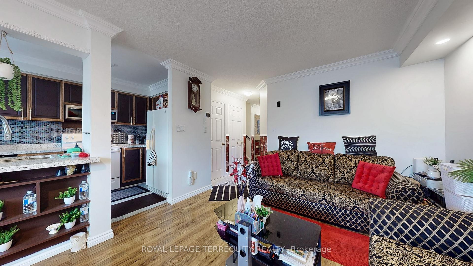 Photo 4 of 101 Cottingham Crescent, Oshawa, Farewell — HOMEH