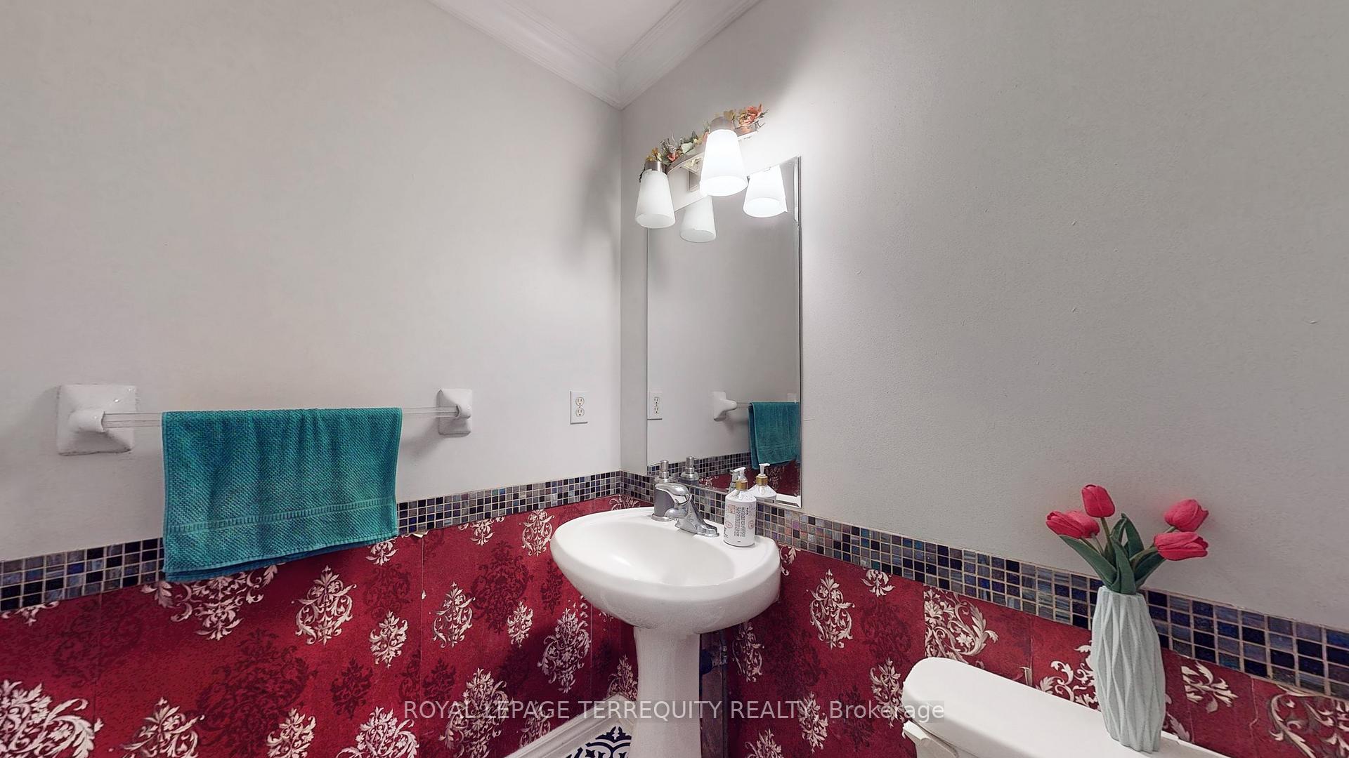 Photo 12 of 101 Cottingham Crescent, Oshawa, Farewell — HOMEH