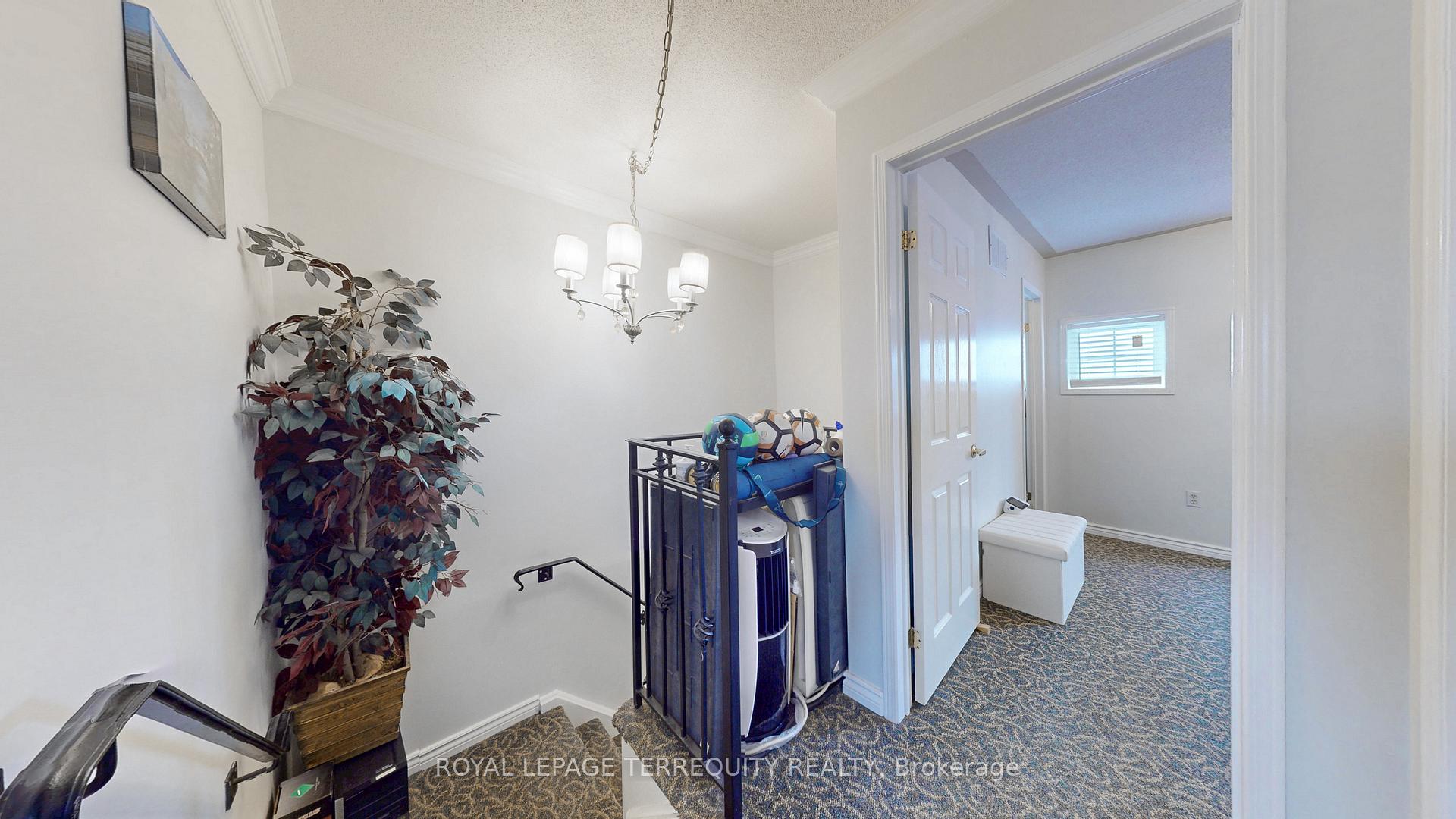 Photo 14 of 101 Cottingham Crescent, Oshawa, Farewell — HOMEH