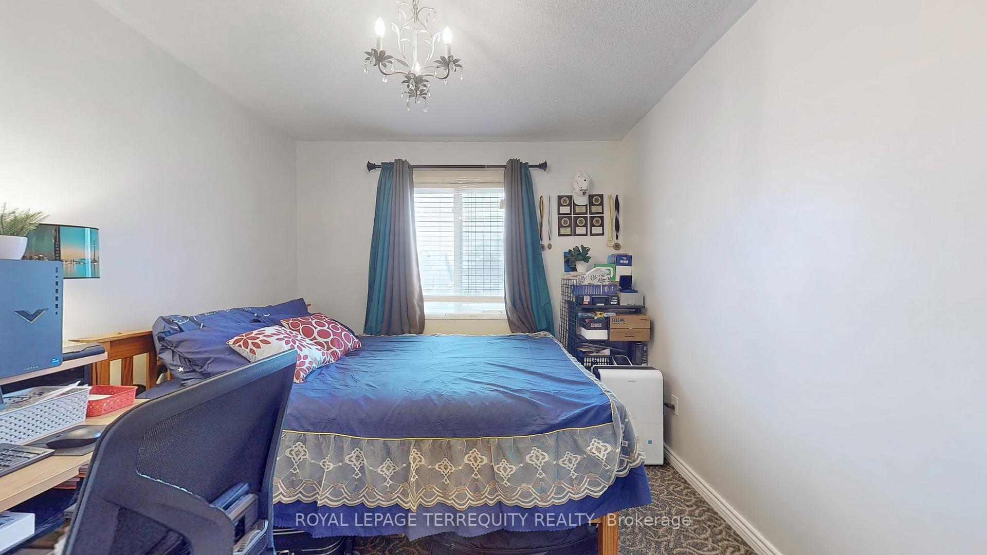 Photo 18 of 101 Cottingham Crescent, Oshawa, Farewell — HOMEH