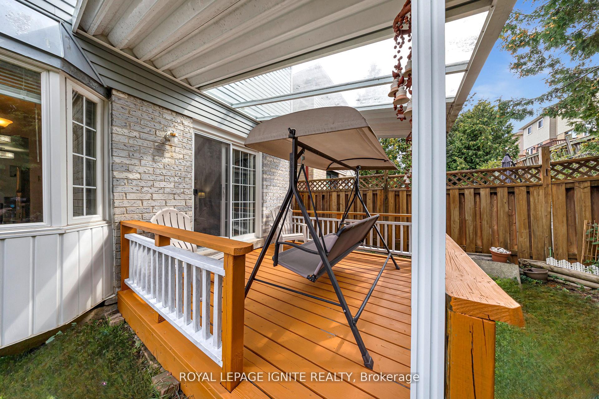 Photo 5 of 2156 Duberry Drive, Pickering, Brock Ridge — HOMEH