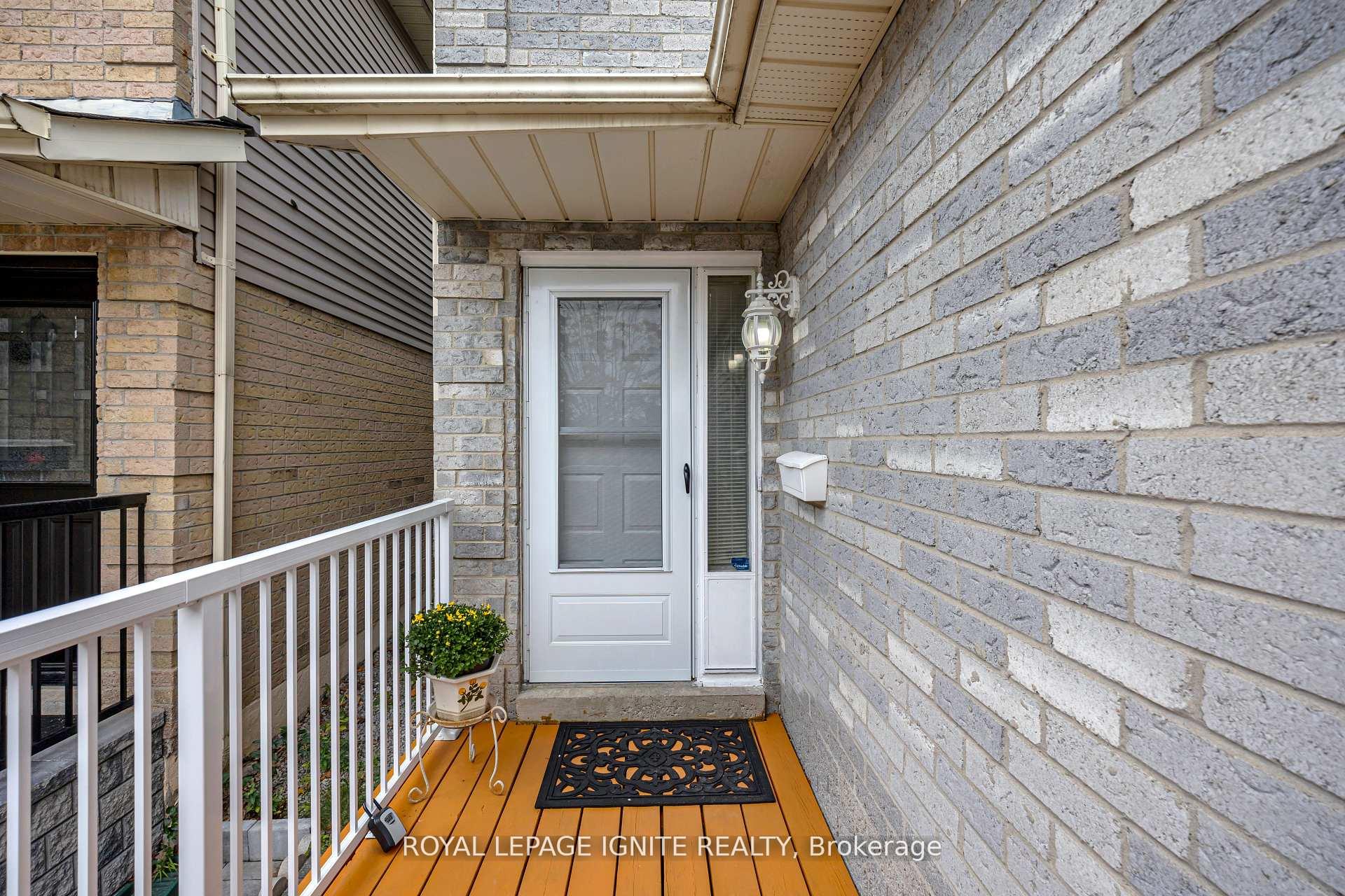 Photo 10 of 2156 Duberry Drive, Pickering, Brock Ridge — HOMEH