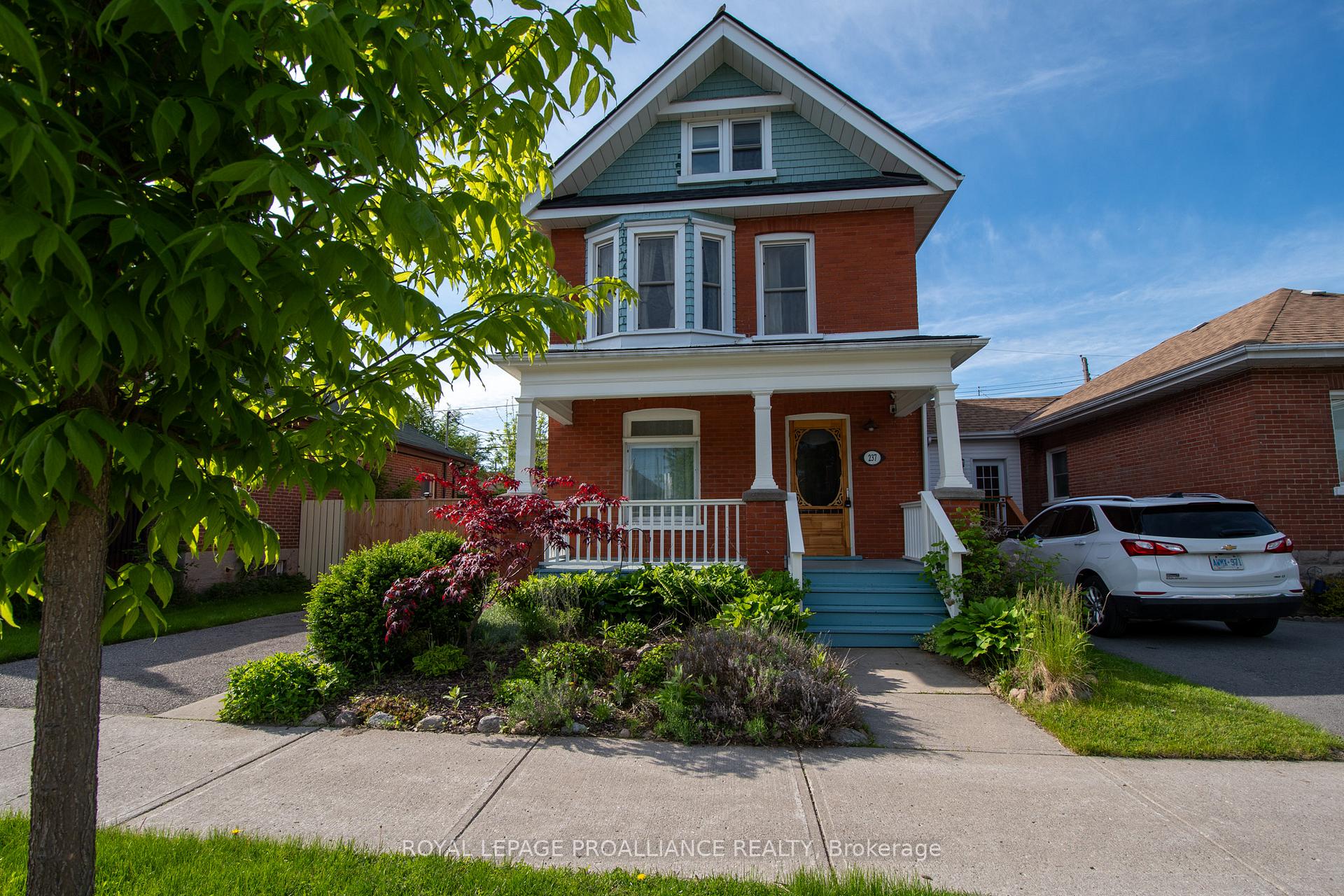 Photo 2 of 237 Prince Street, Peterborough, Town Ward 3 — HOMEH